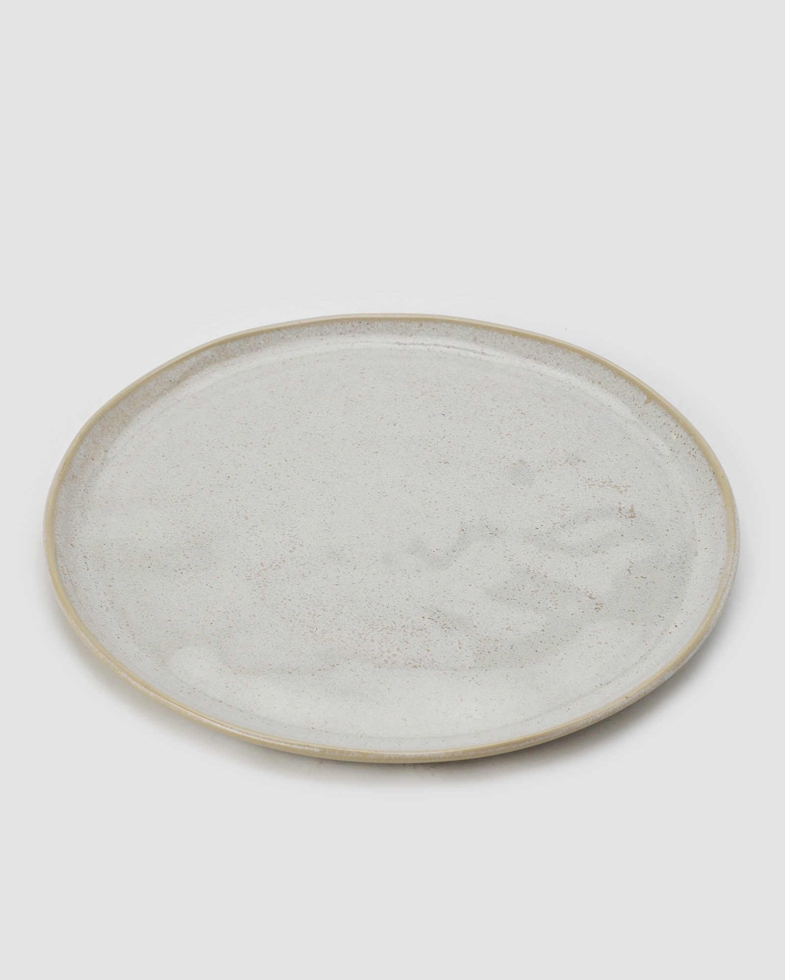 Prato raso de stoneware Latte 27cm off-white | Porto Brasil