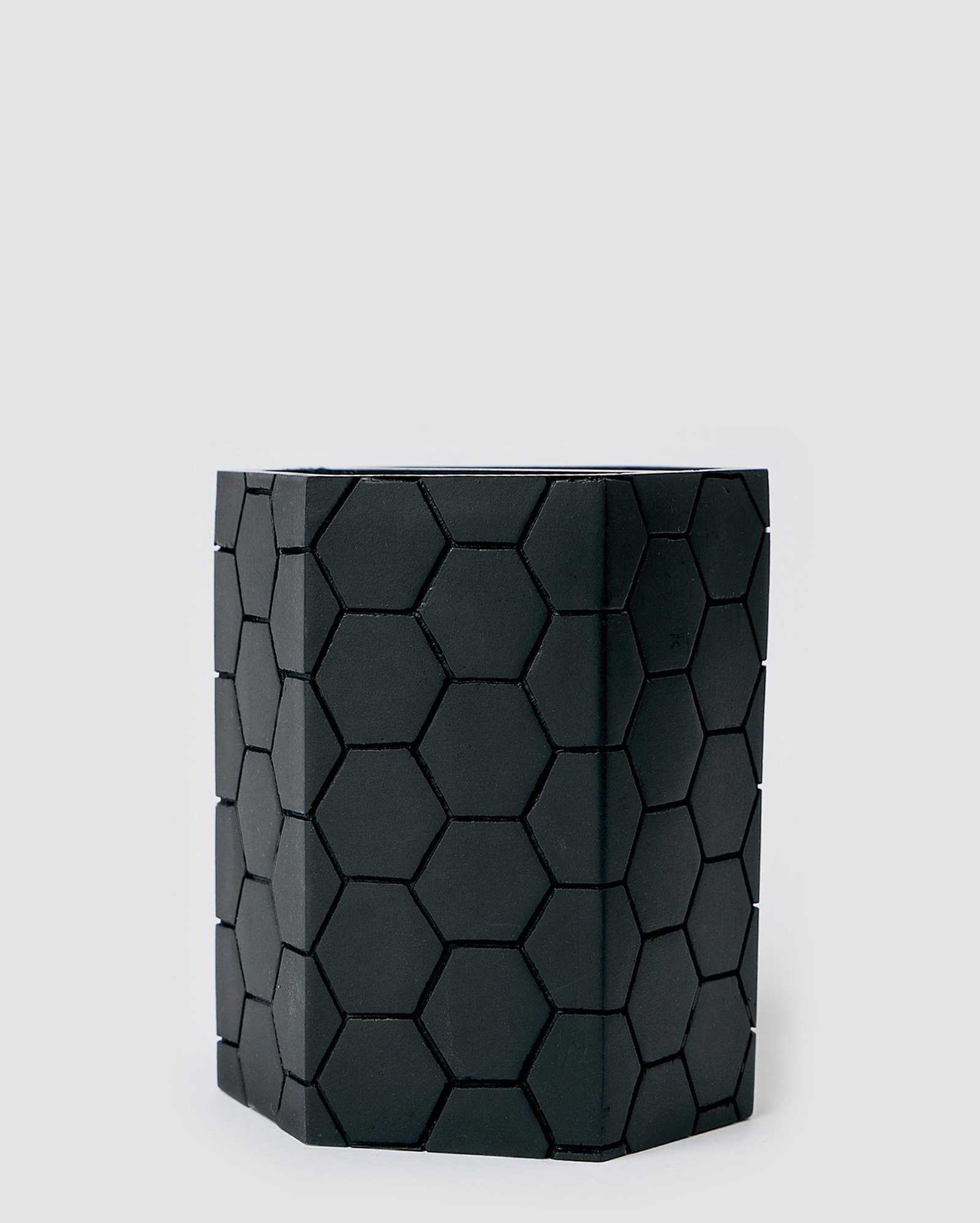 Porta-escova de dentes poliresina Bee preto | Casa Riachuelo