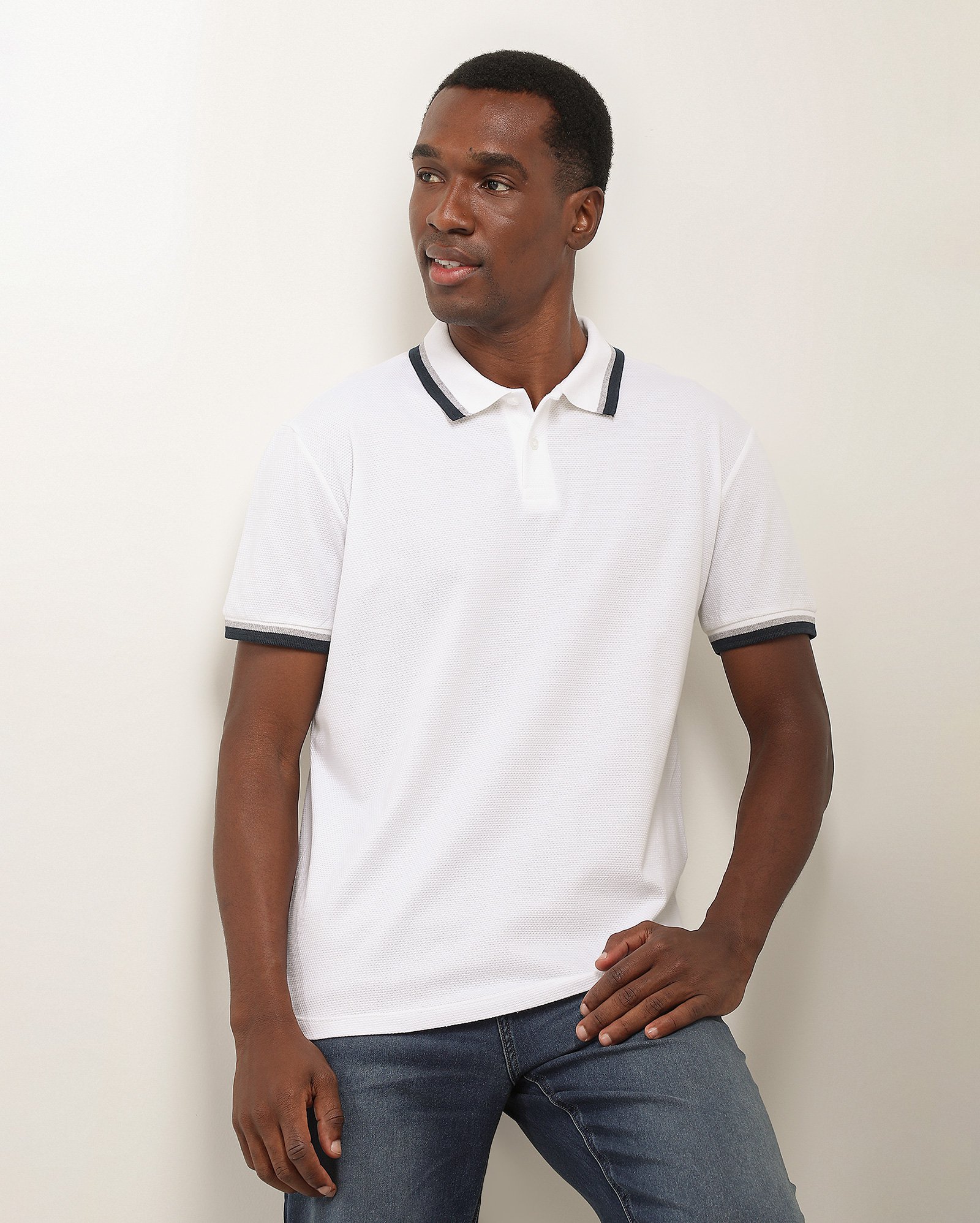 Camisa polo masculina malha em piquet - Branco