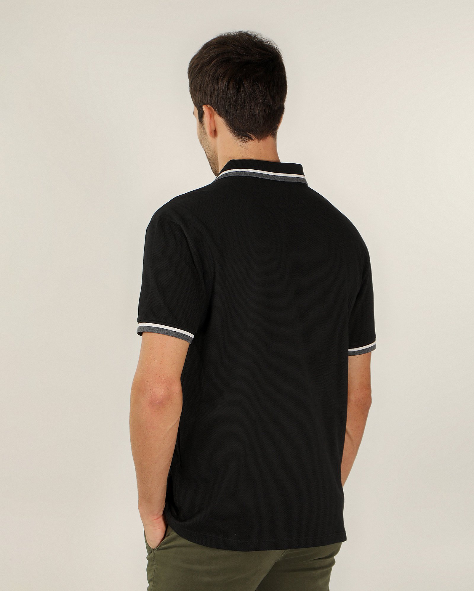 Camisa polo masculina malha em piquet - Preto