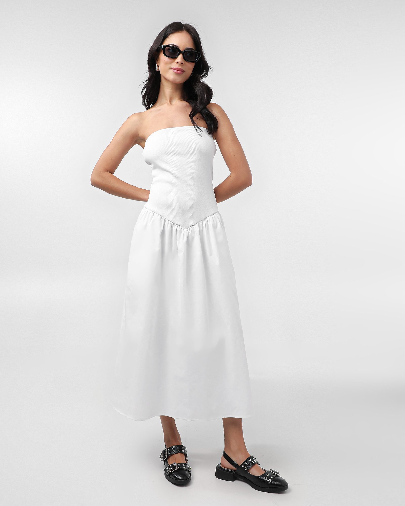 Vestido midi evasê sem alça cintura baixa - Branco | Pool