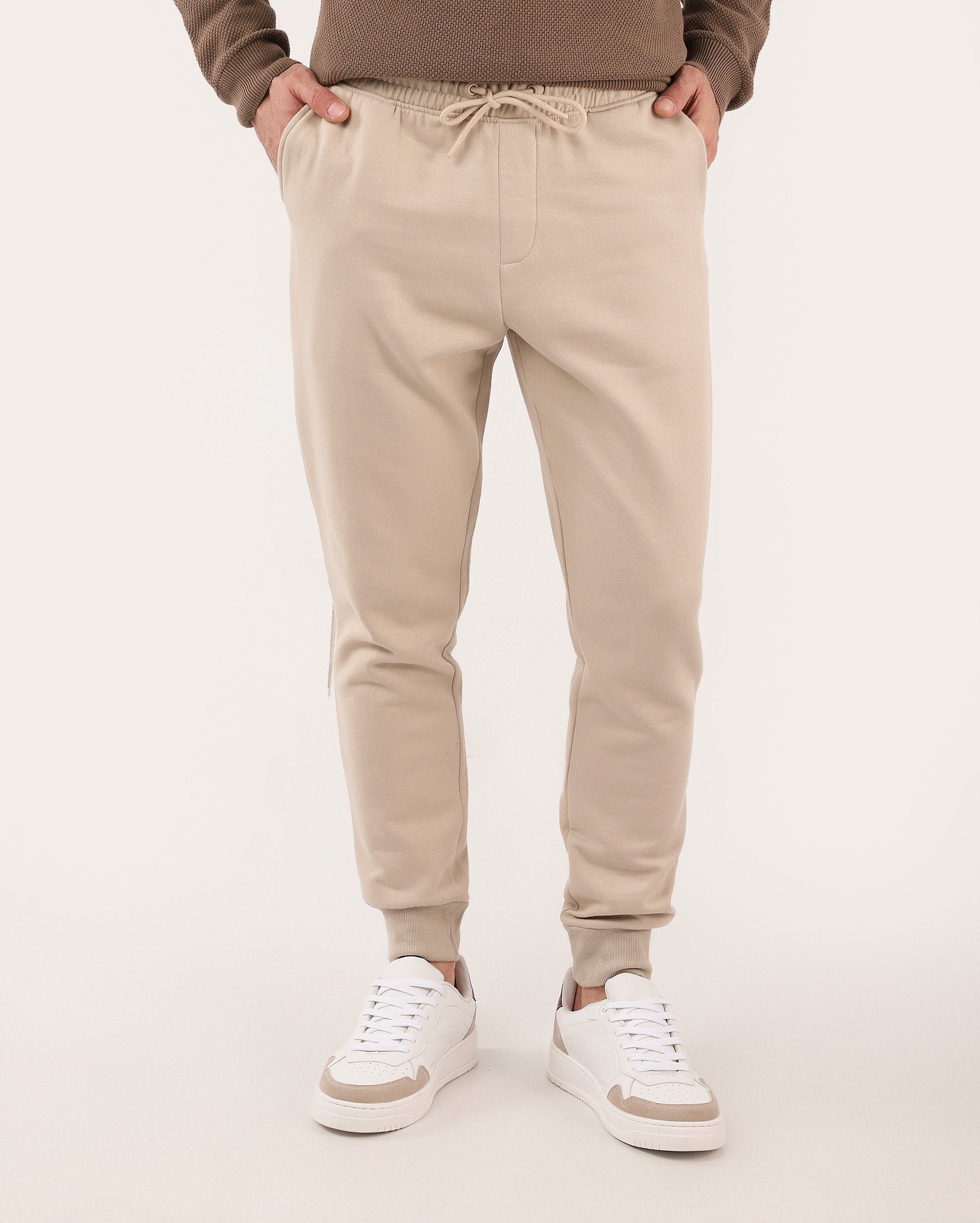 Calça de moletom masculina jogger cós elástico e amarração bege | Pool Basics