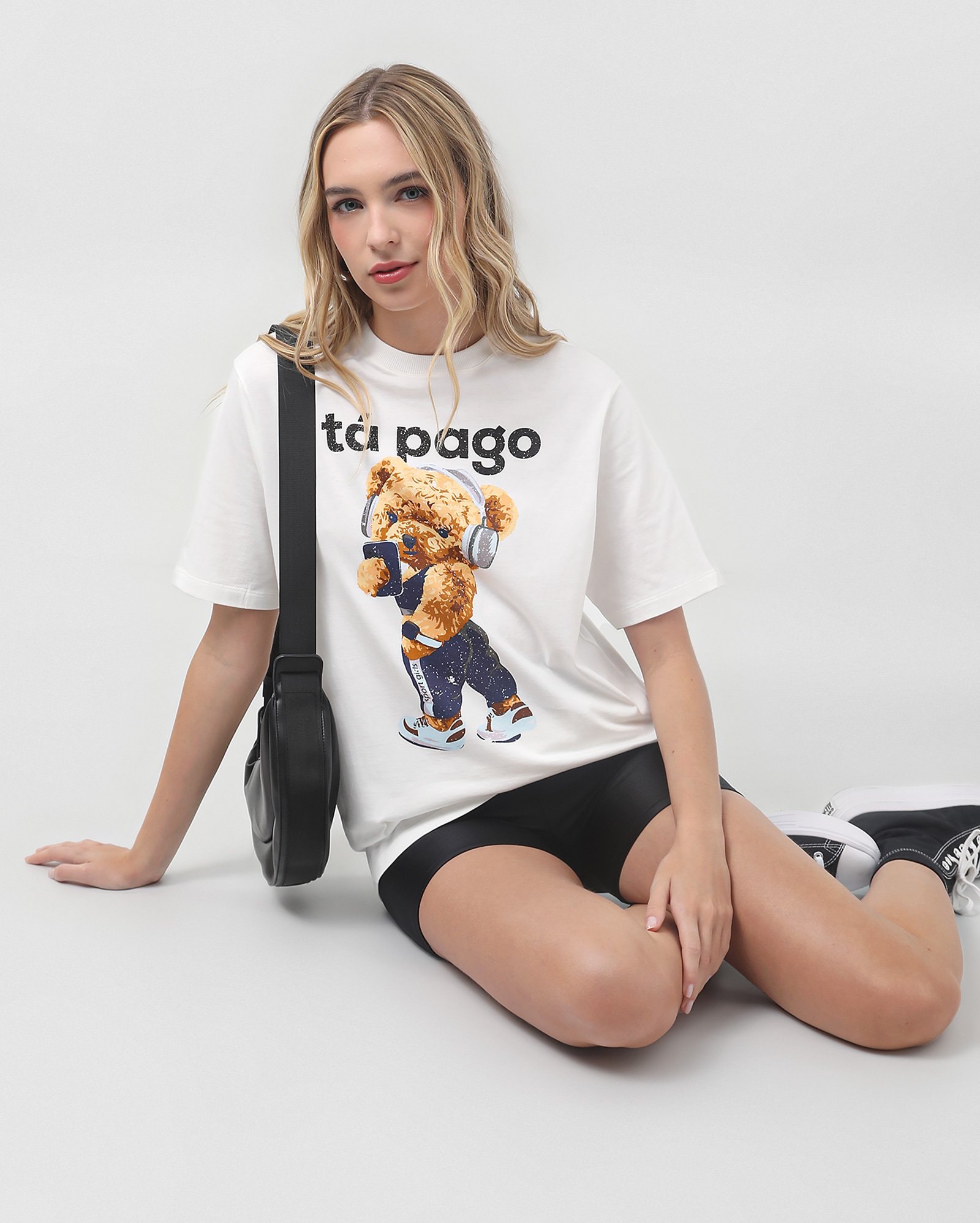 Camiseta feminina oversized urso ta pago branca | Pool — foto 5