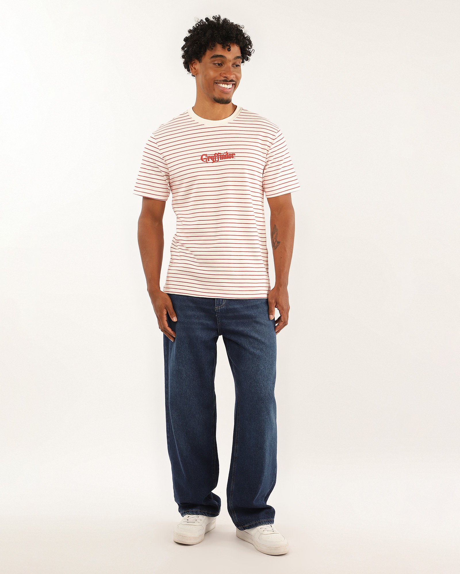 Camiseta masculina regular Grifinória listrada off-white | Warner Bros