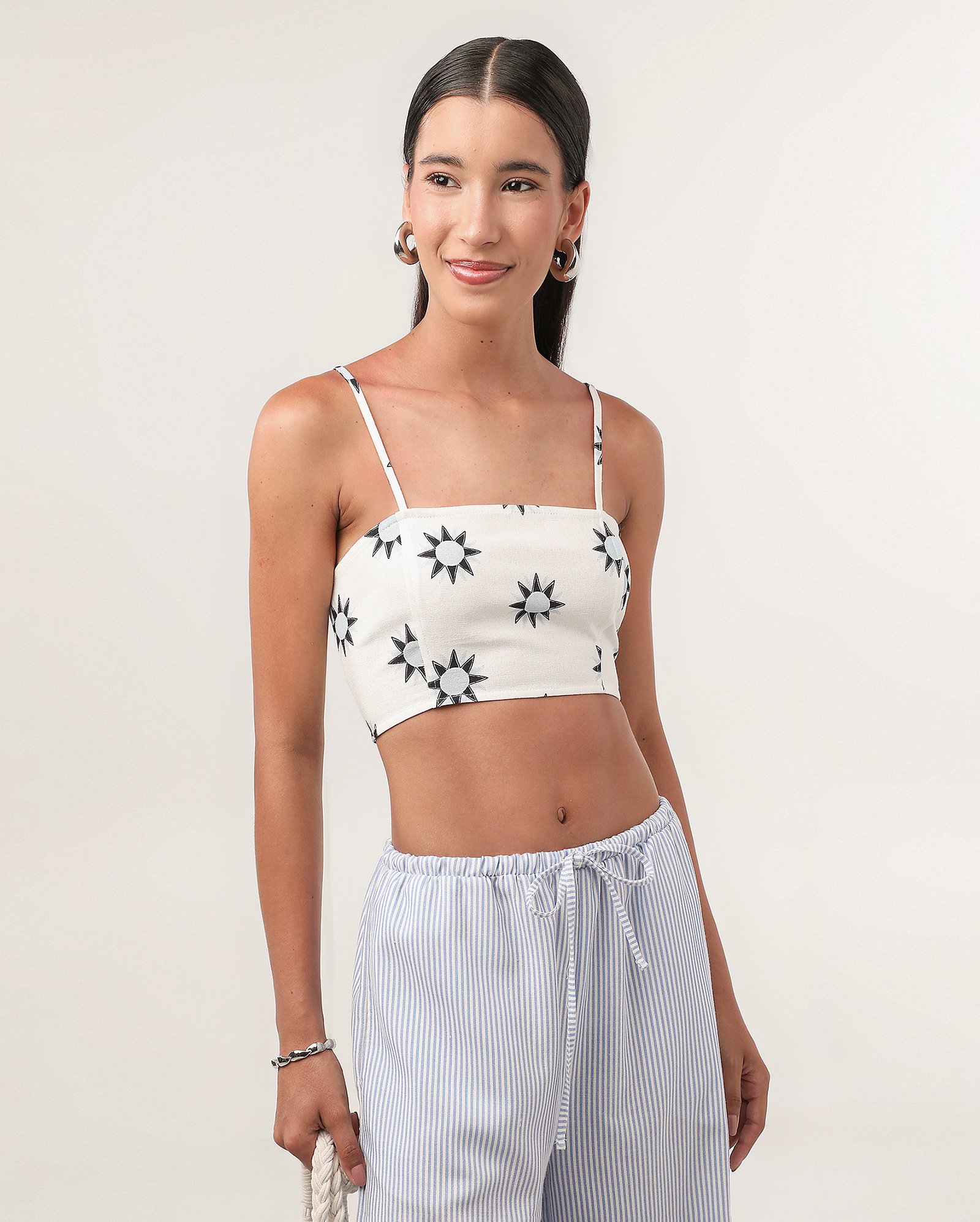 Regata cropped em viscolinho - off-white — foto 6