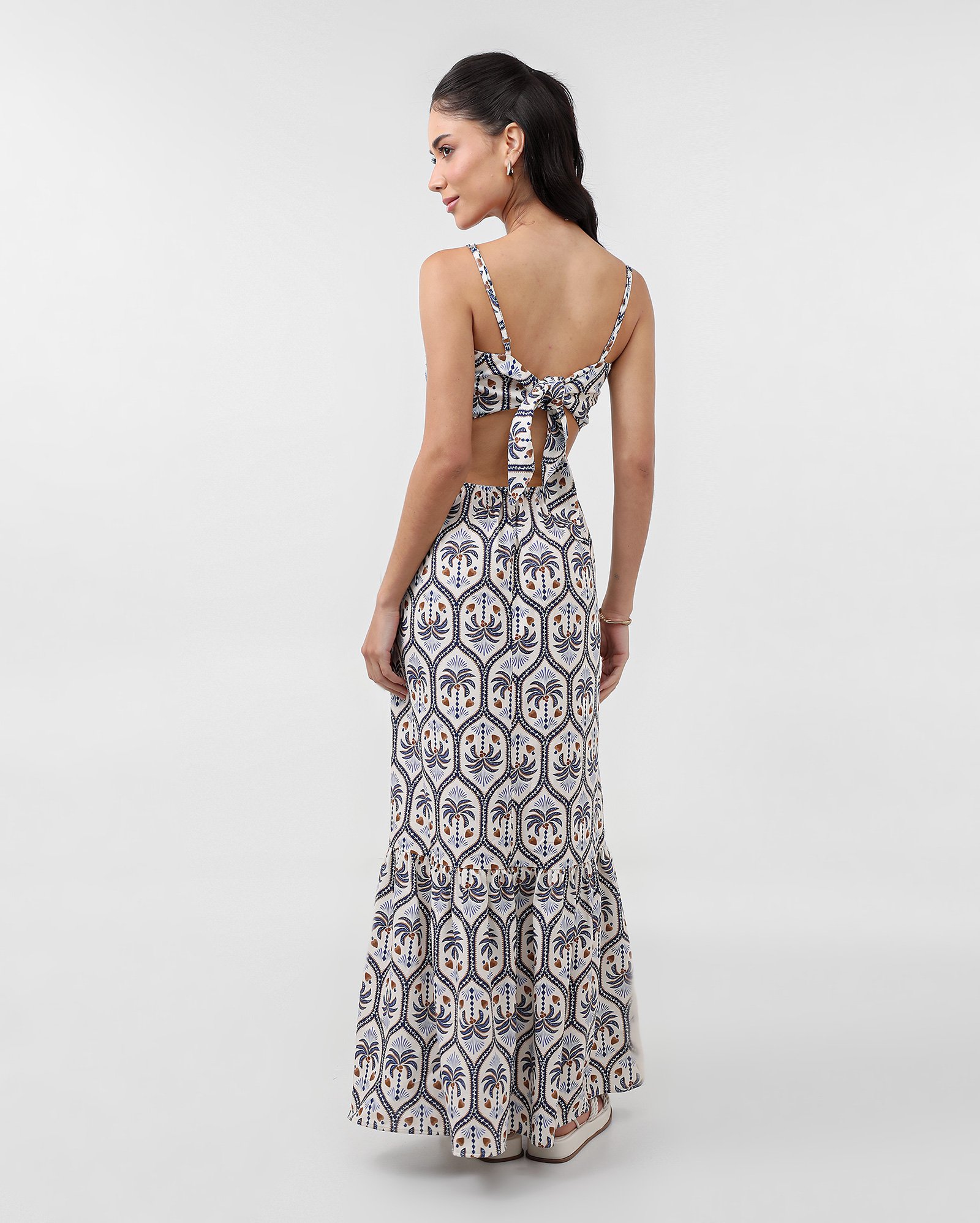 Vestido longo em viscolinho cajueiro evasê cut out amarração multicor | Pool