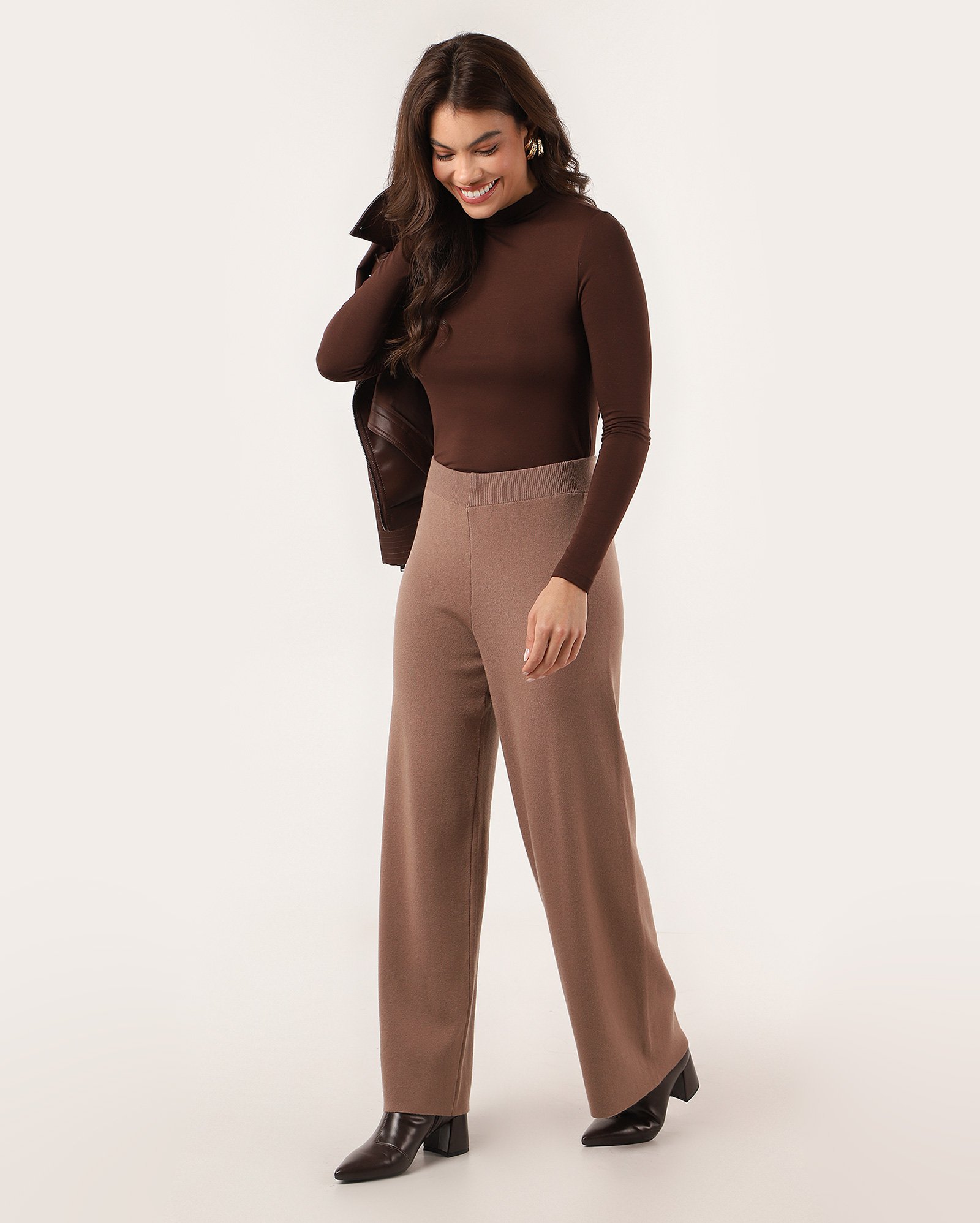 Calça feminina pantalona cós elástico lisa - Marrom Claro | AK by Riachuelo