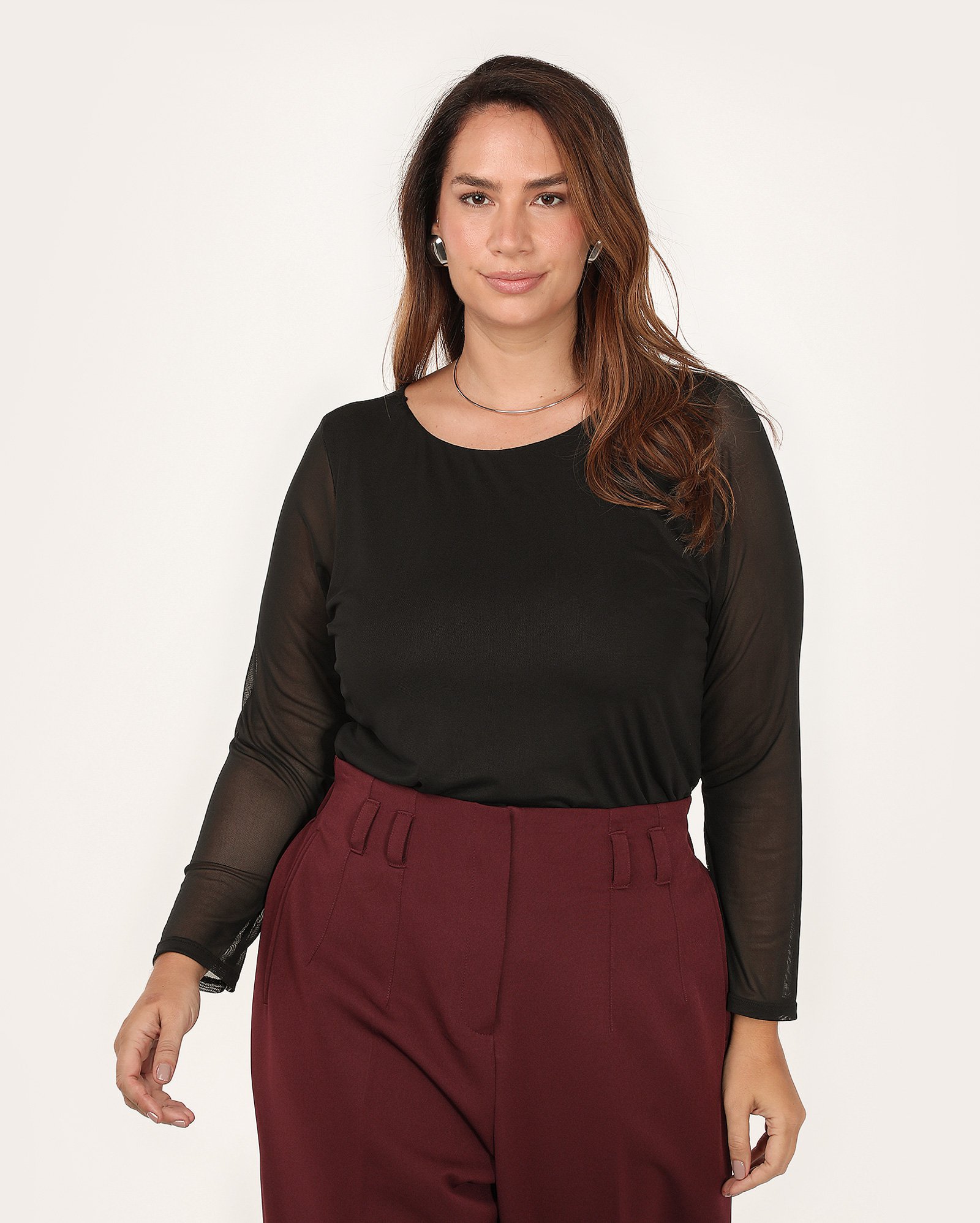 Blusa plus size feminina de tule manga longa preta | AK Plus by Riachuelo