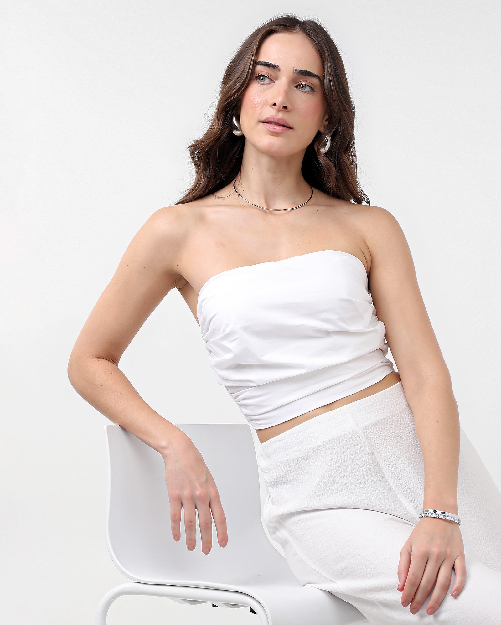 Top franzido lateral com lastex texturizado branco