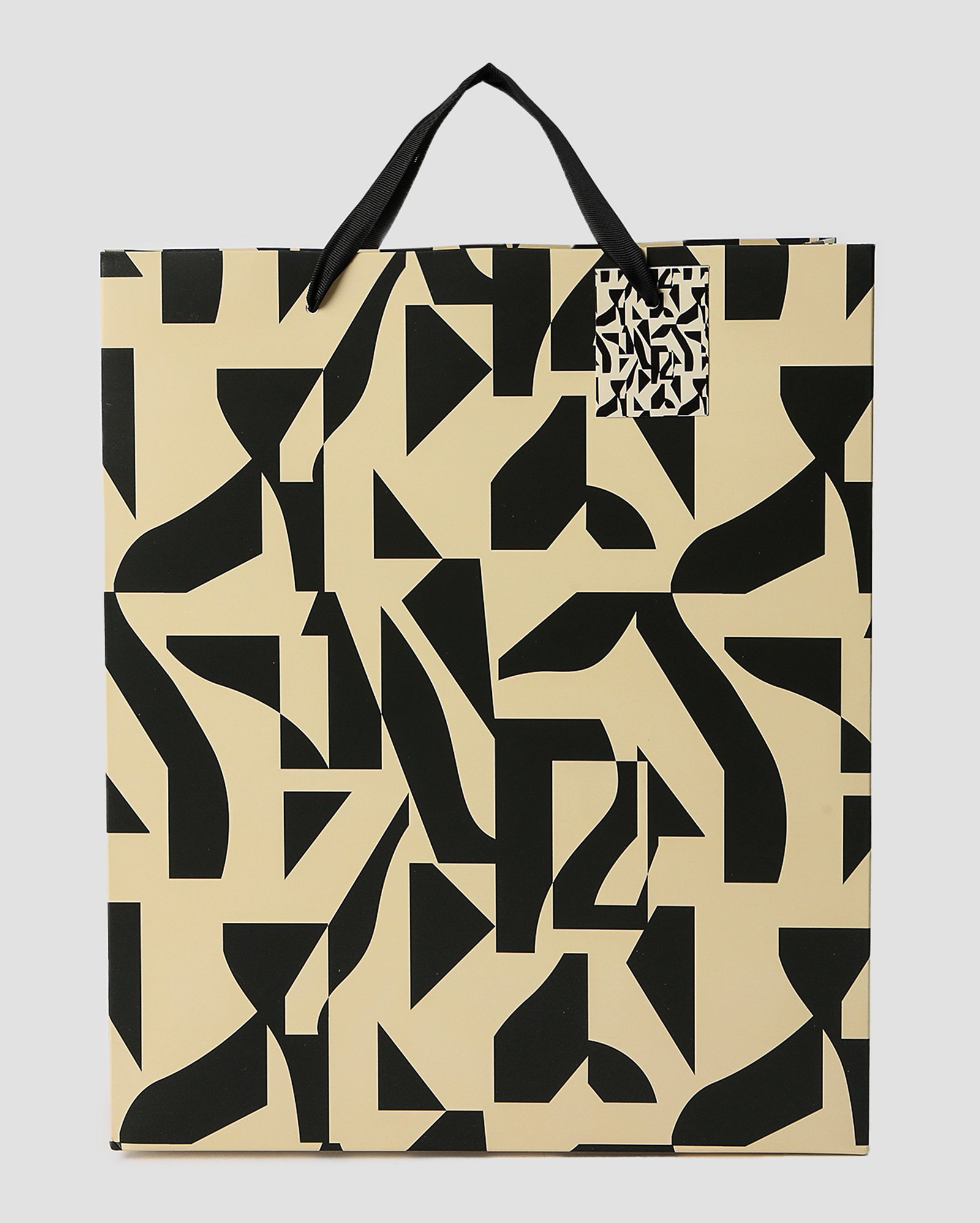 Sacola de presente M estampa geométrica preta | Accessori by Riachuelo