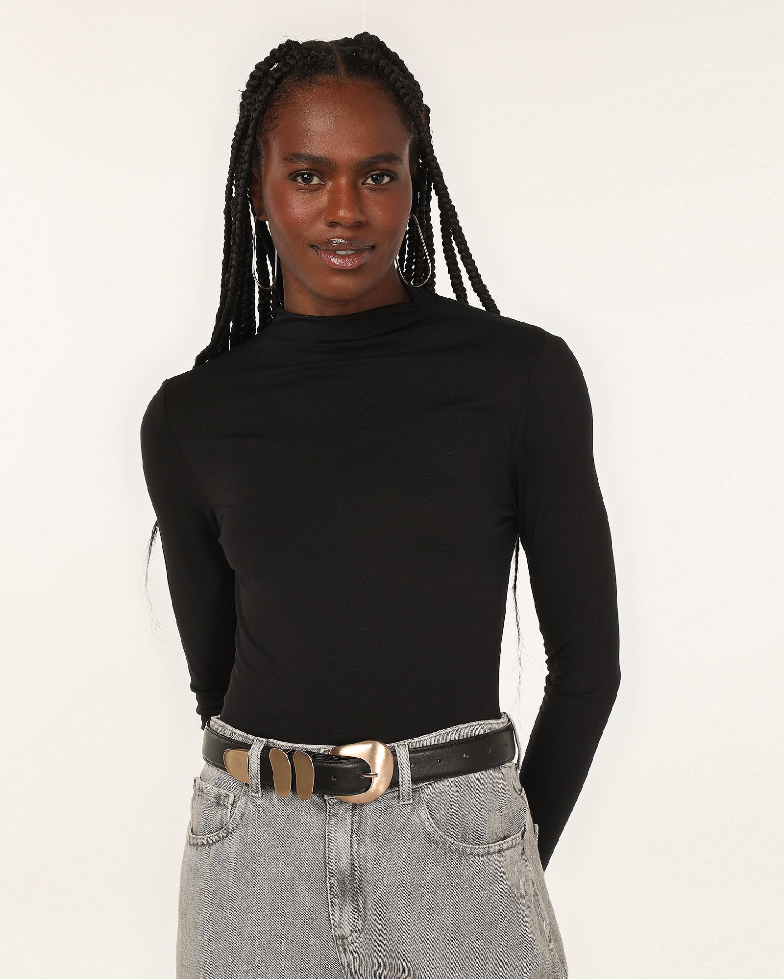 Cinto feminino poliuretano com fivela moderna - Preto | Accessori by Riachuelo