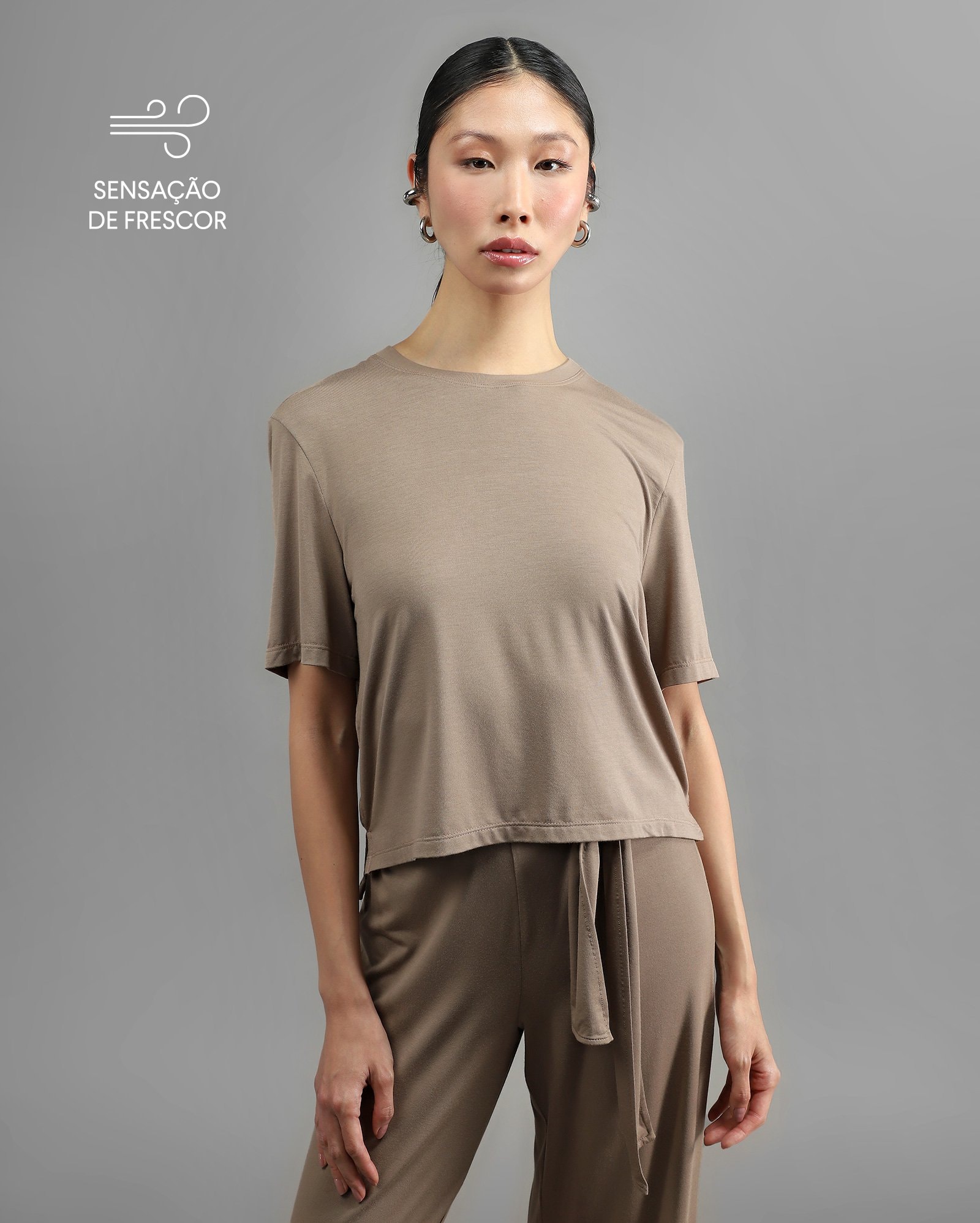 Camiseta feminina Tech UltraFresh - Marrom Claro