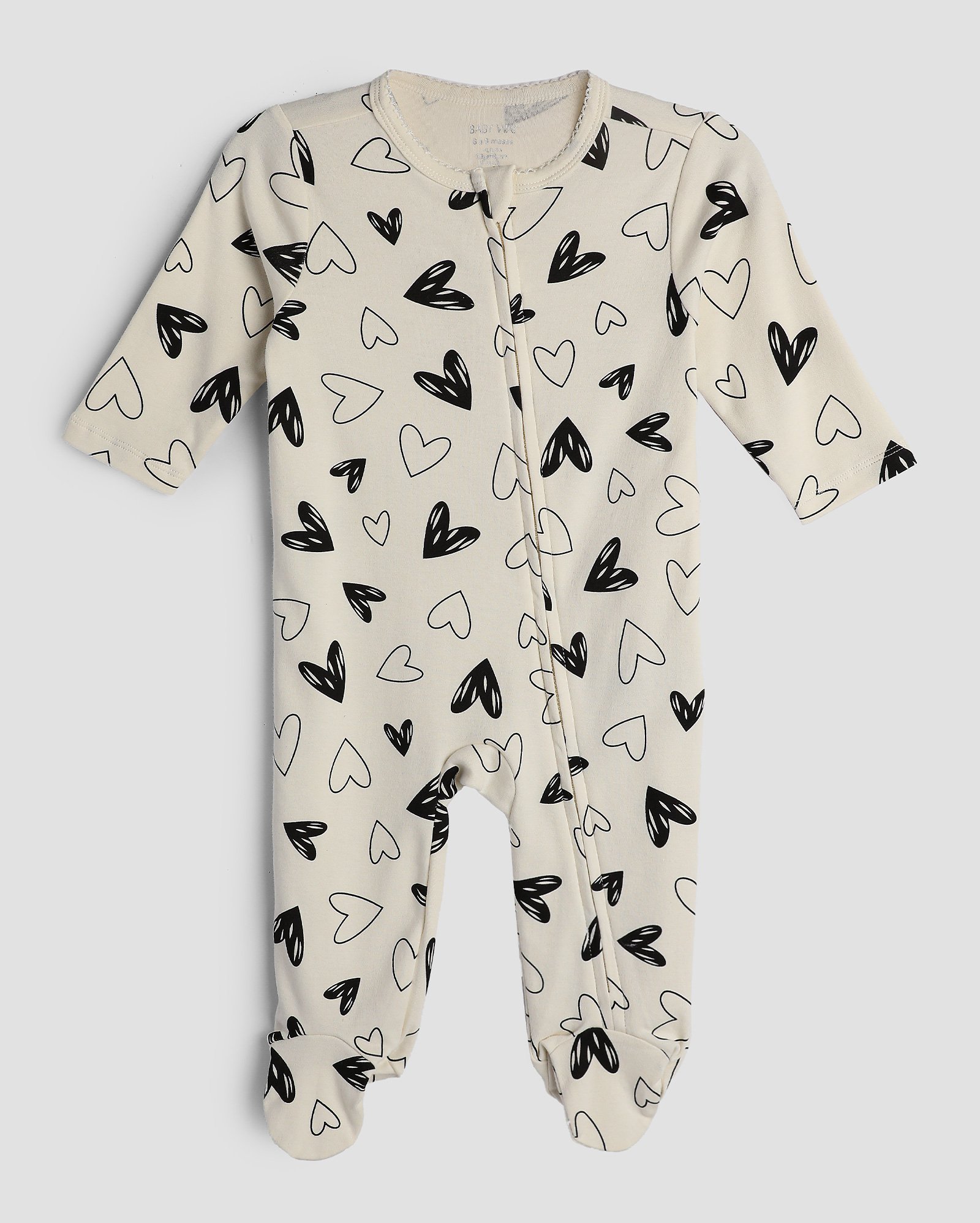Macacão bebê manga longa com corações off-white | Baby Way