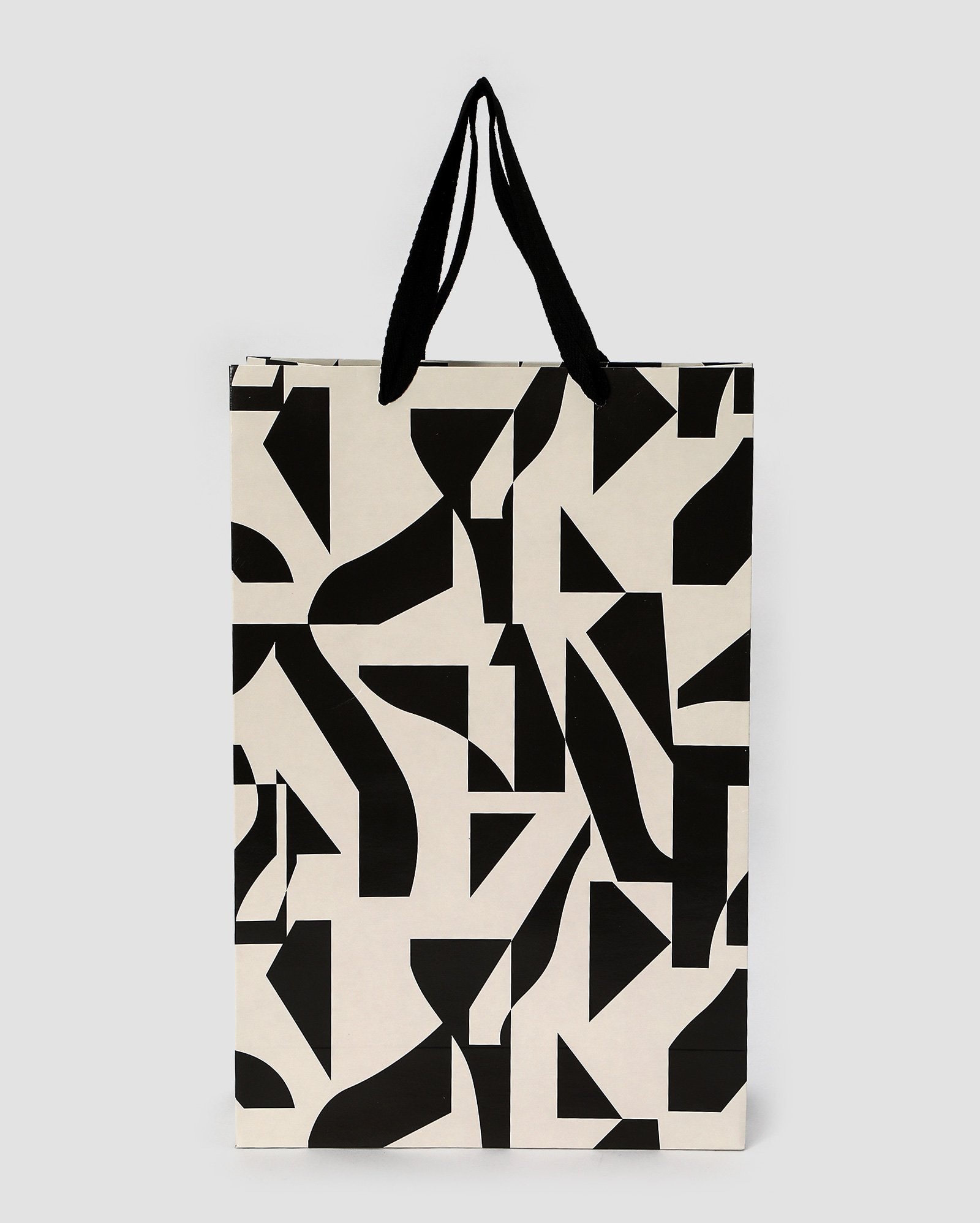 Sacola de presente M estampa geométrica preta | Accessori by Riachuelo