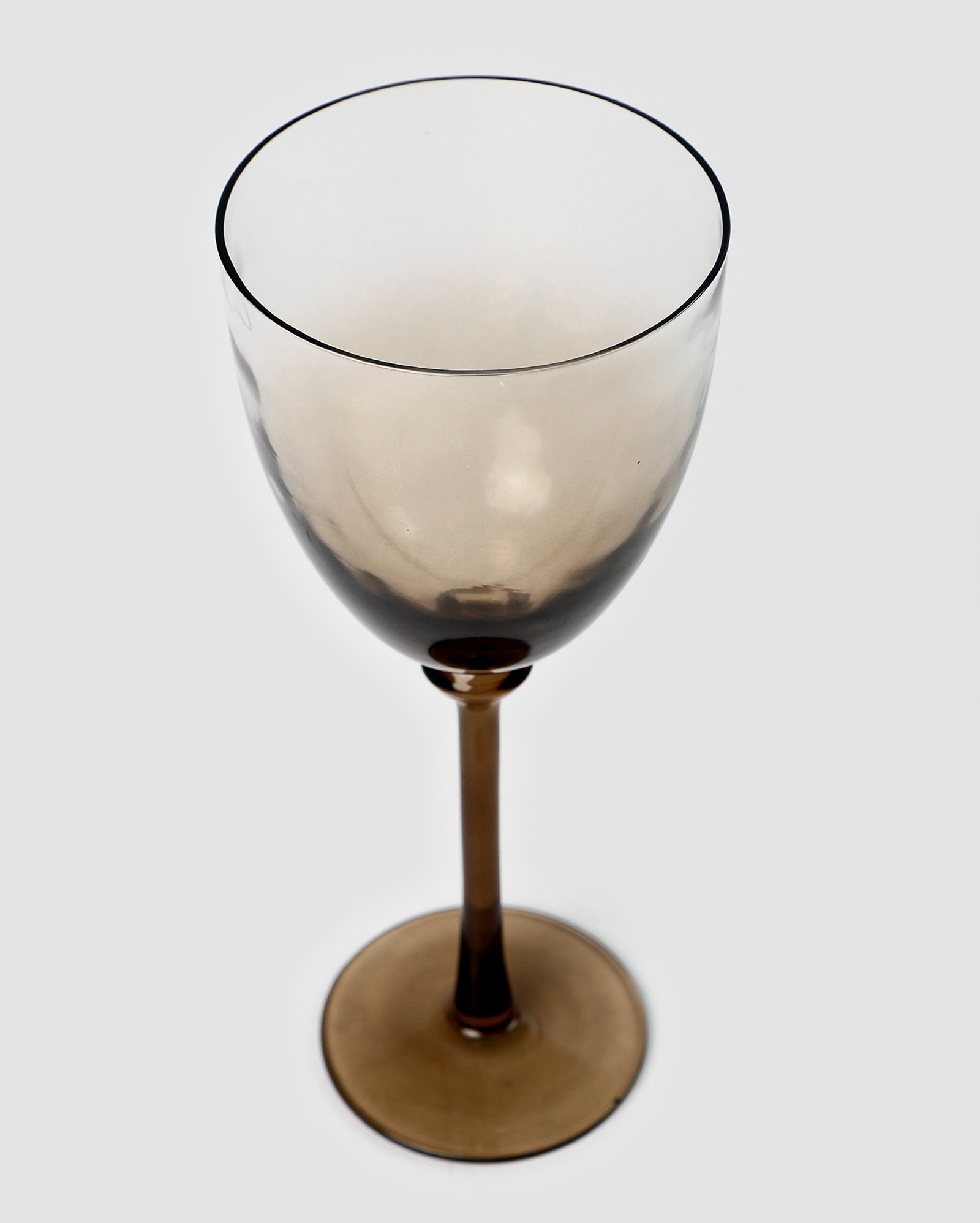 Taça de vinho em vidro Myra 390ml marrom | Casa Riachuelo