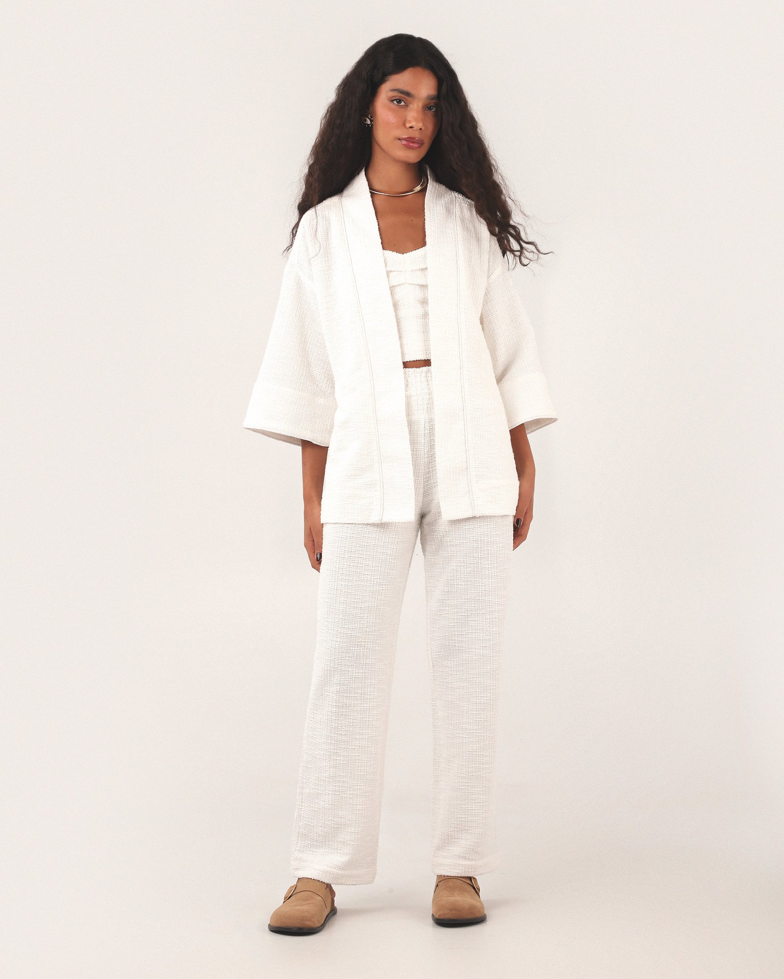 Kimono feminino em tecido bouclé manga ampla - Branco | Missinclof + Riachuelo