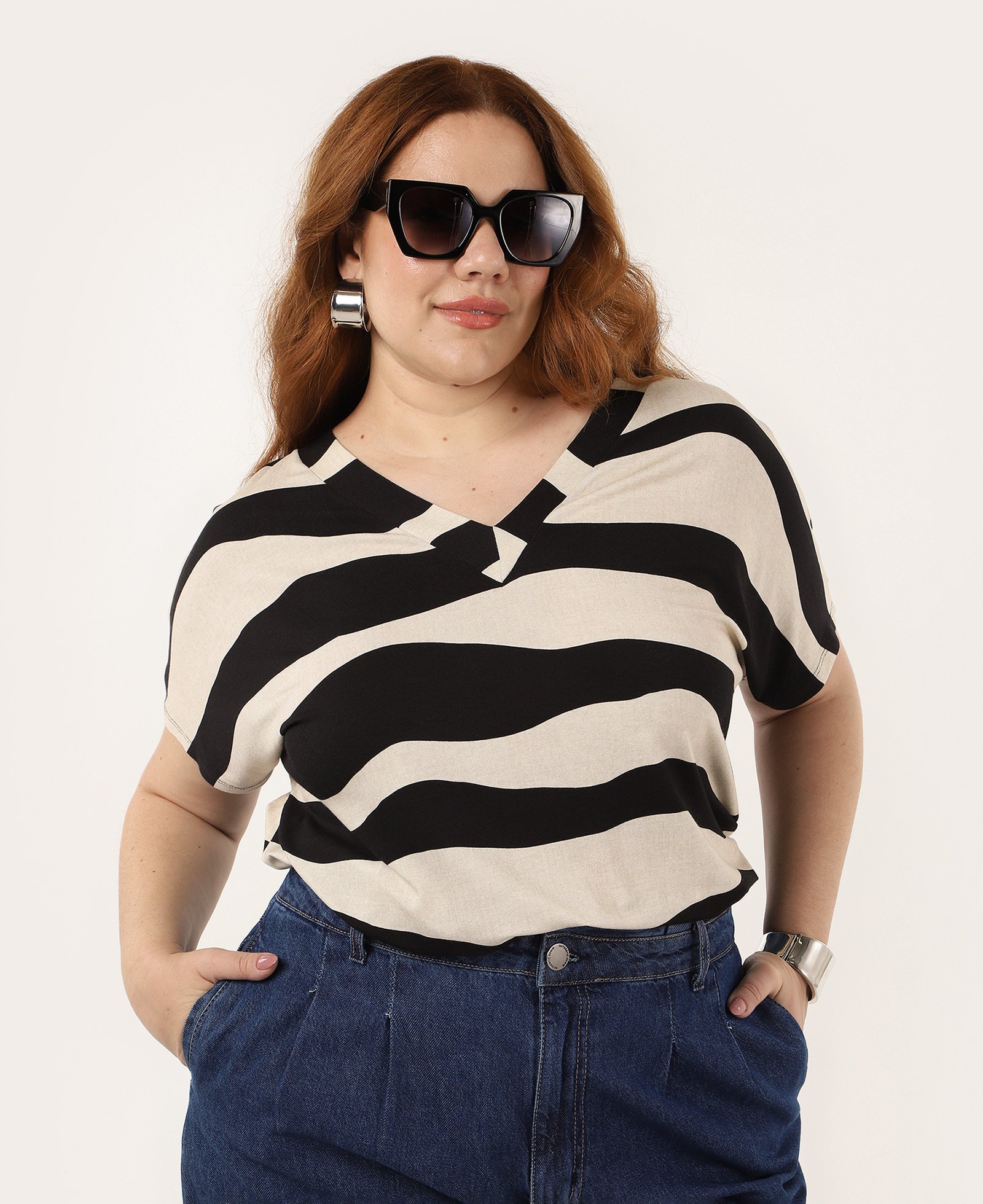 Blusa plus size feminina decote v zebrada mescla bege | AK Plus