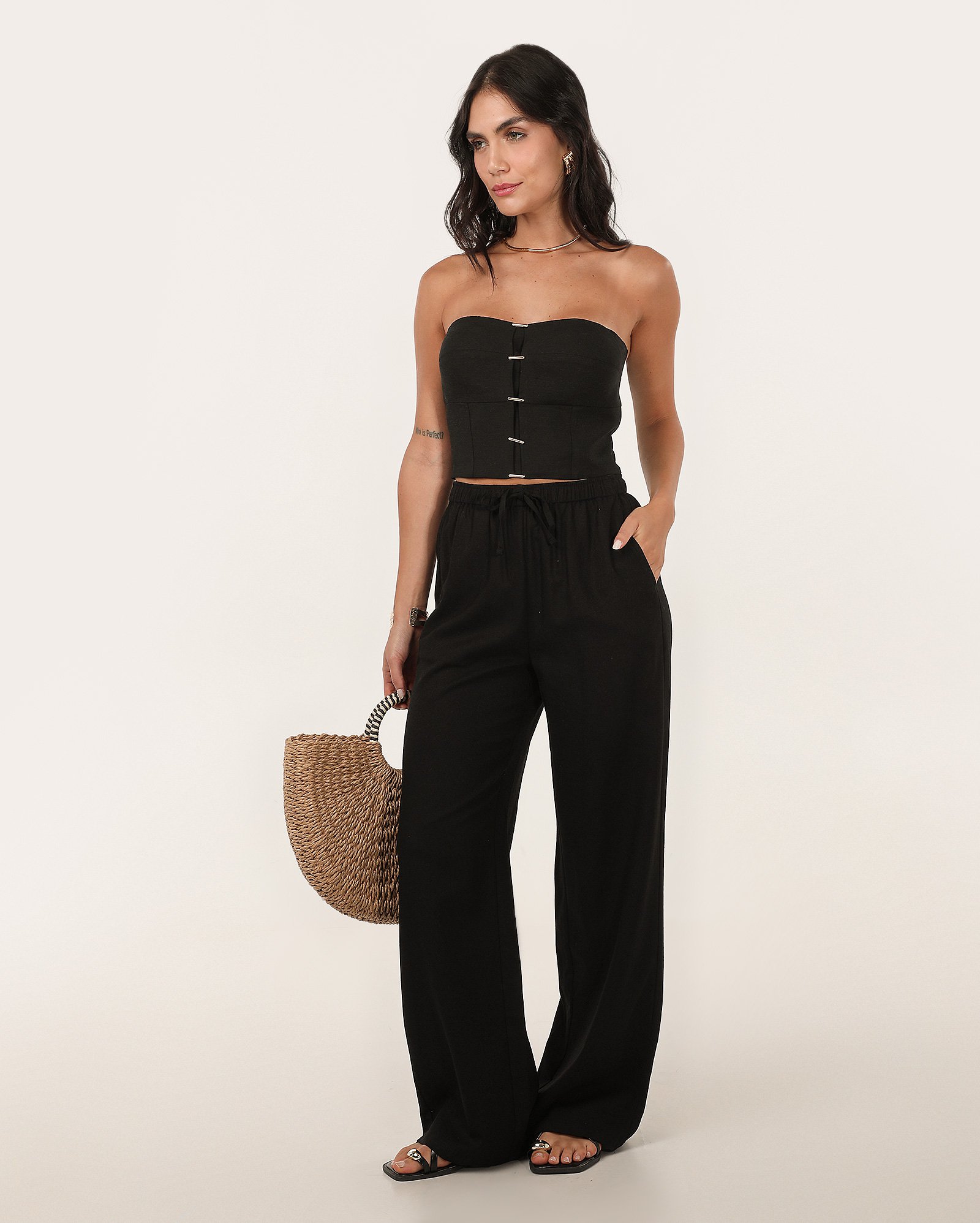Top strapless decote coração com aplicações preto | Pool — foto 2