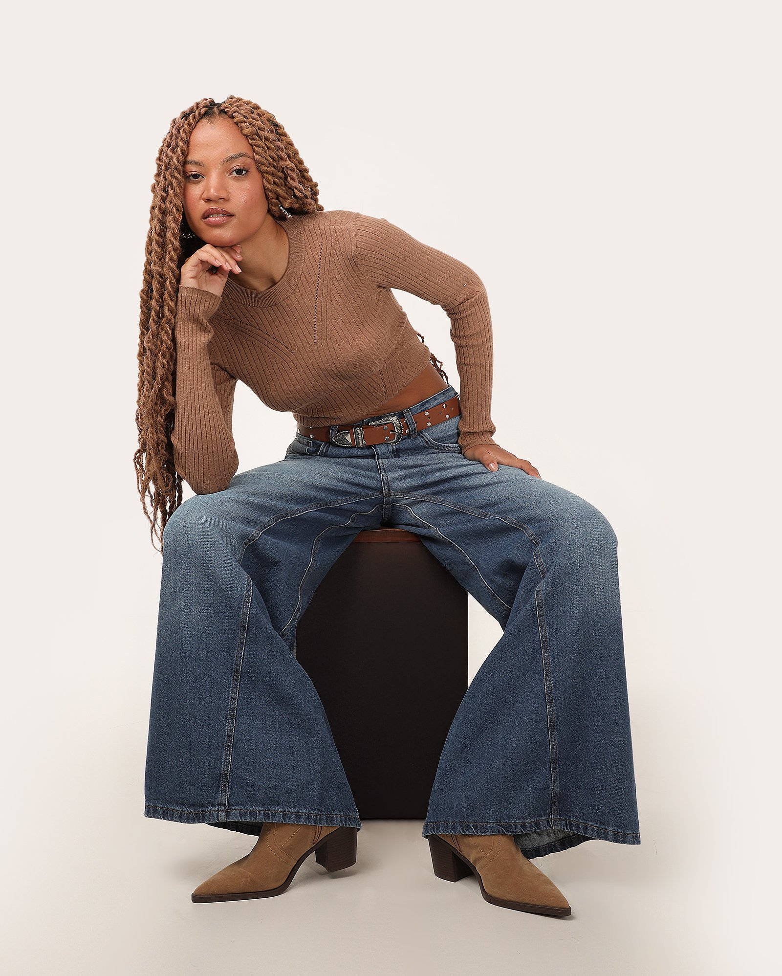 Calça jeans feminina palazzo super ampla cintura média estonada denim médio | Pool Jeans