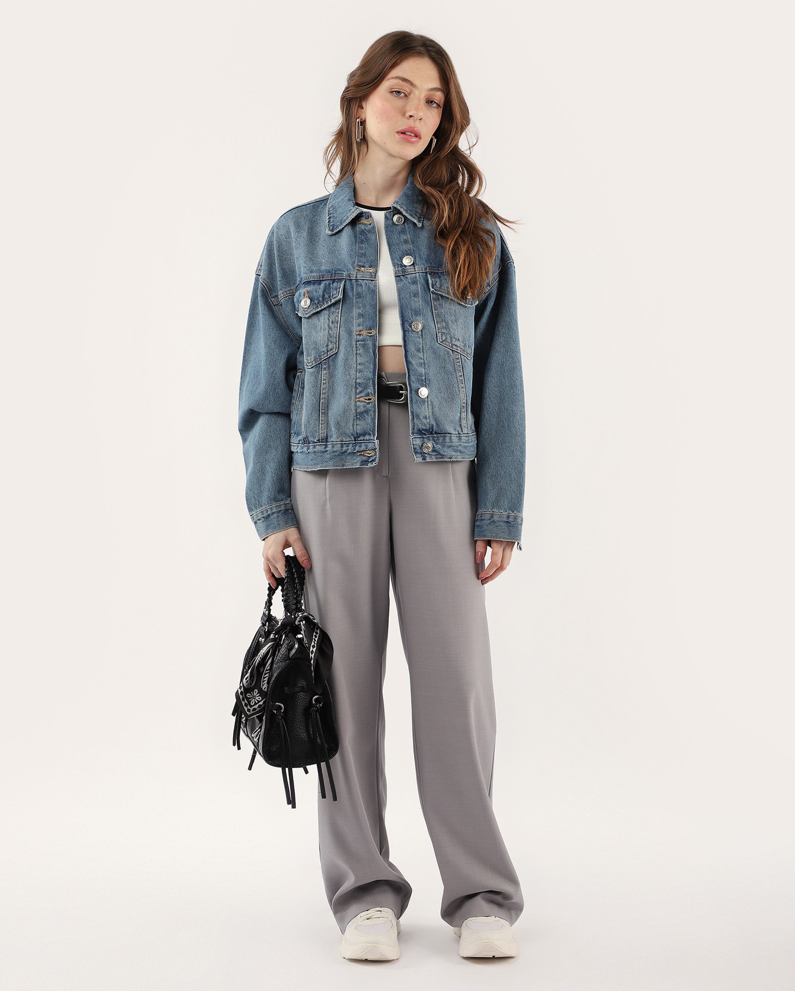 Jaqueta jeans feminina com manga ampla denim médio | Pool Jeans