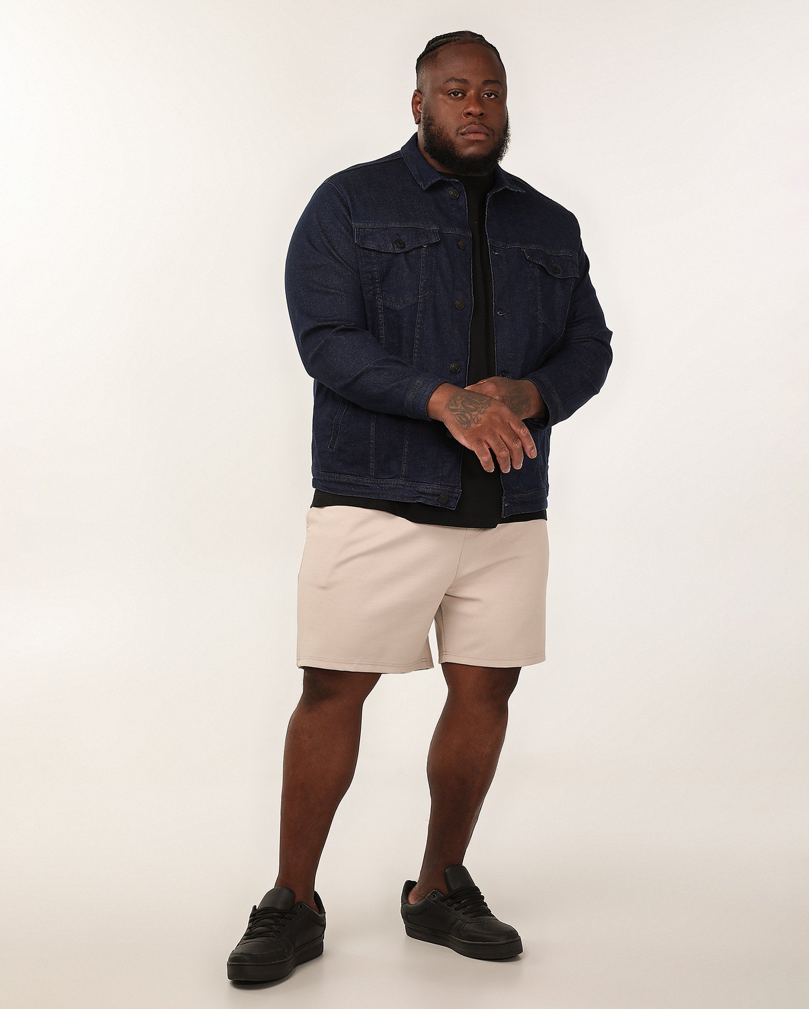 Jaqueta jeans plus size masculina trucker pespontada denim escuro | Pool Jeans