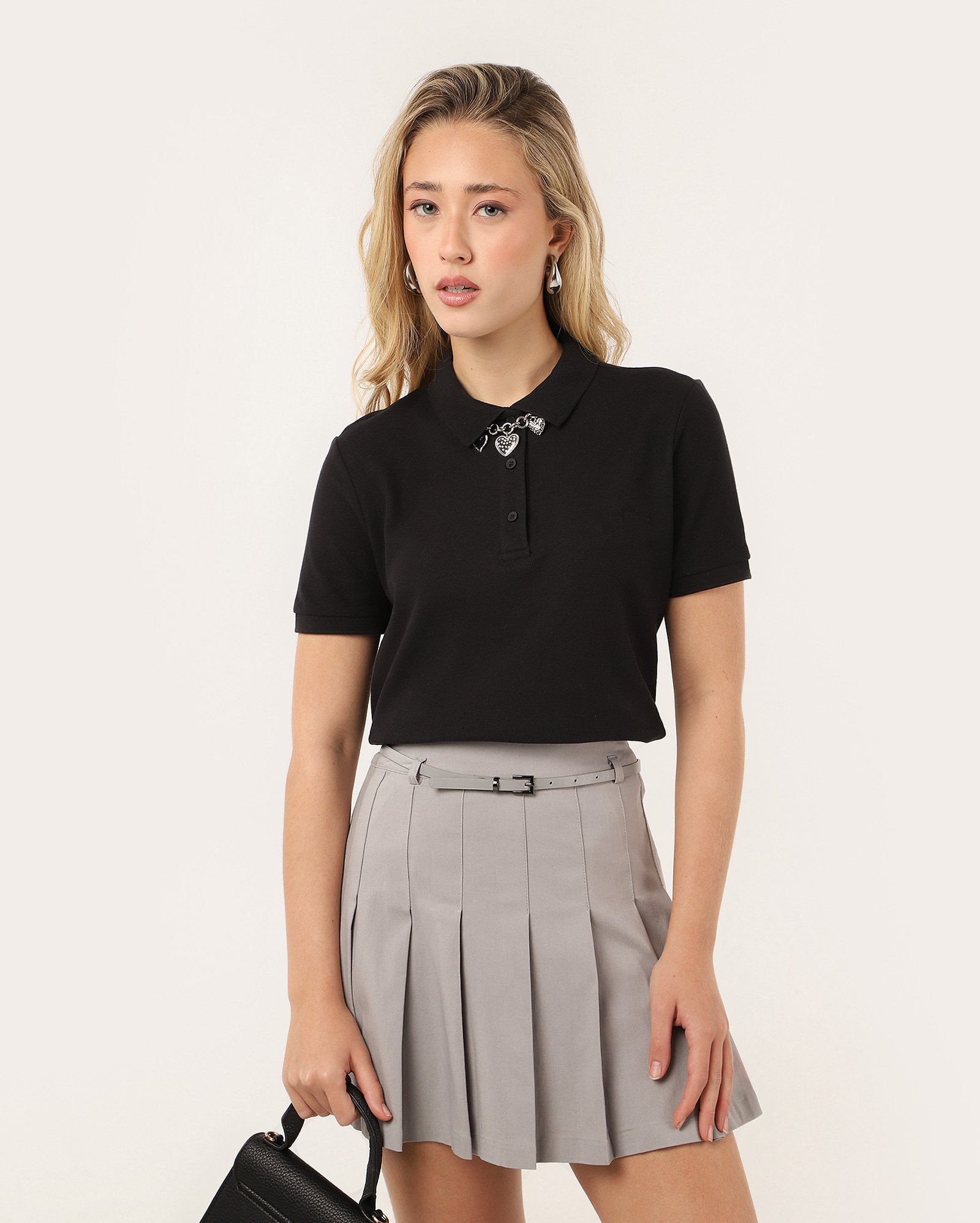 Camisa polo feminina vista com botões preta | Pool Basics