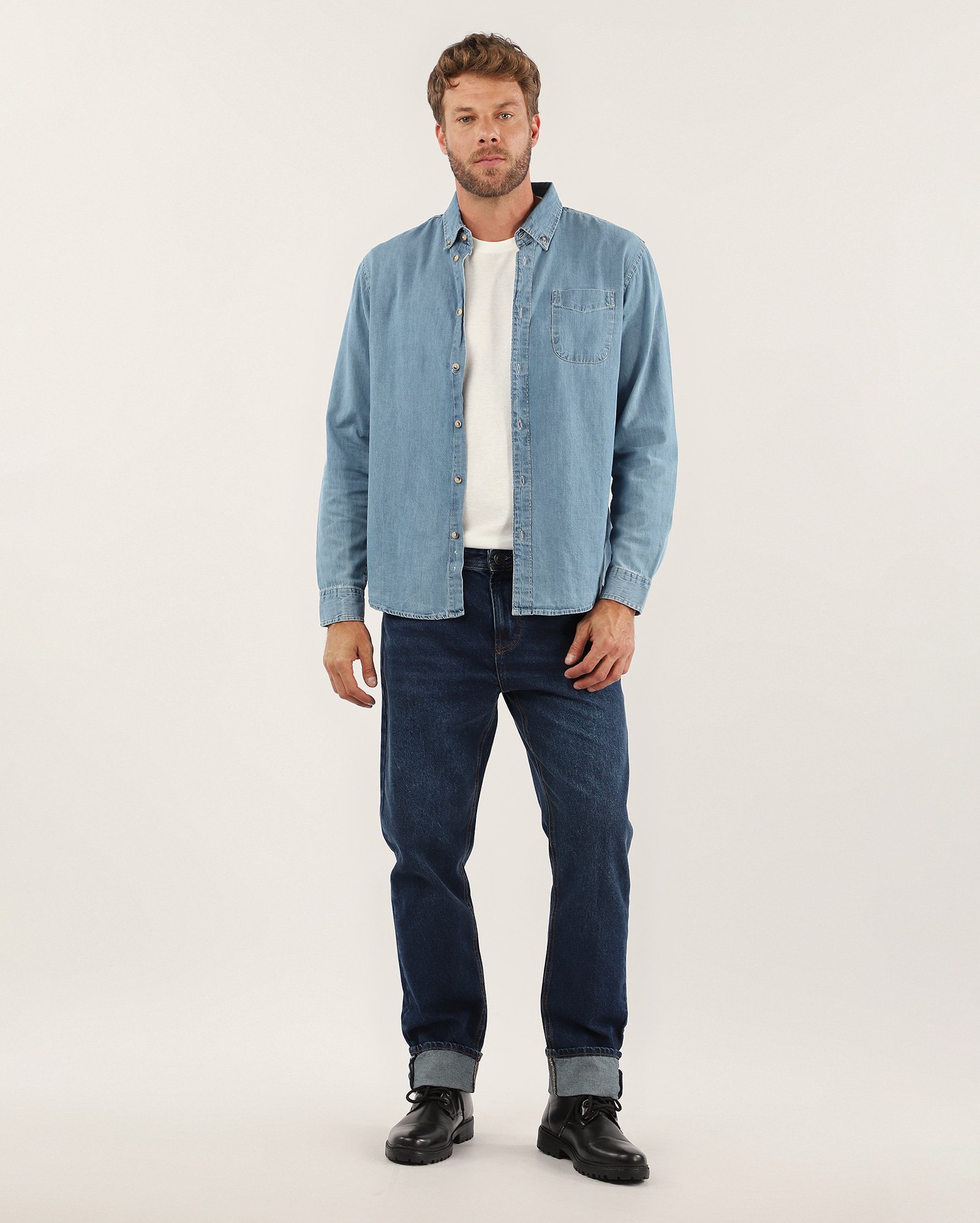 Camisa jeans masculina com bolso denim claro | Pool Jeans