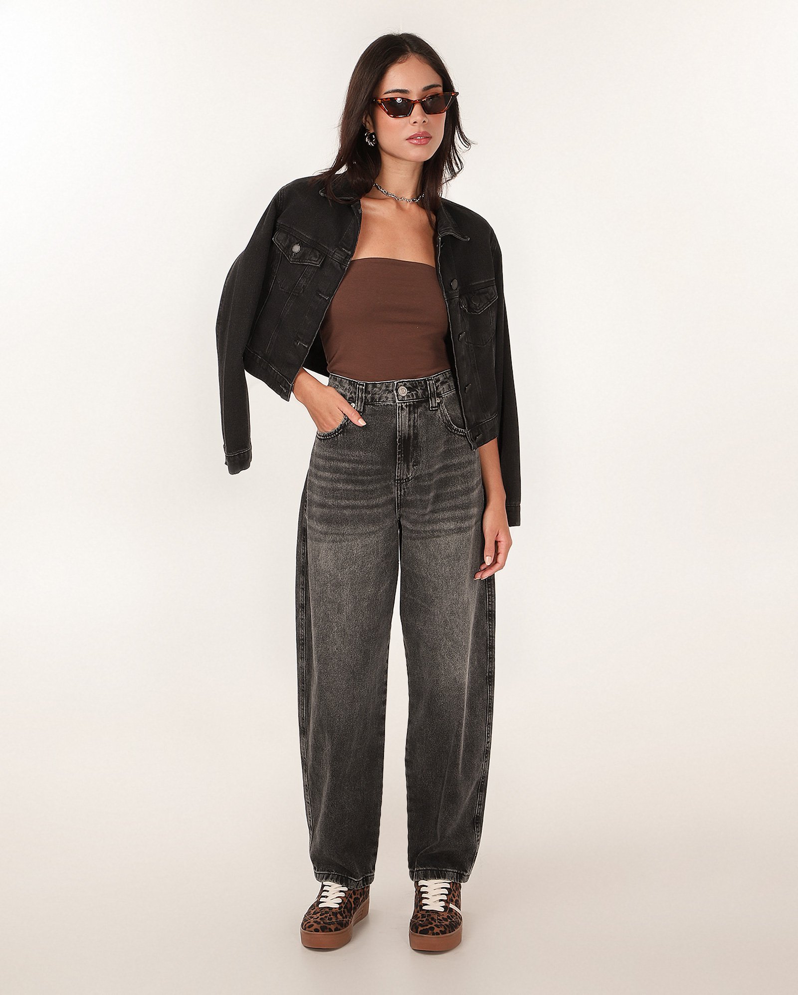 Calça black jeans feminina barrel cintura alta estonada | Pool Jeans