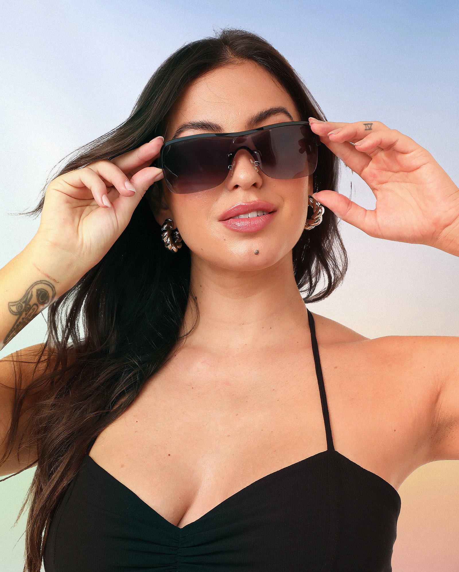 Óculos de sol feminino maxi quadrado preto | Makai + Riachuelo