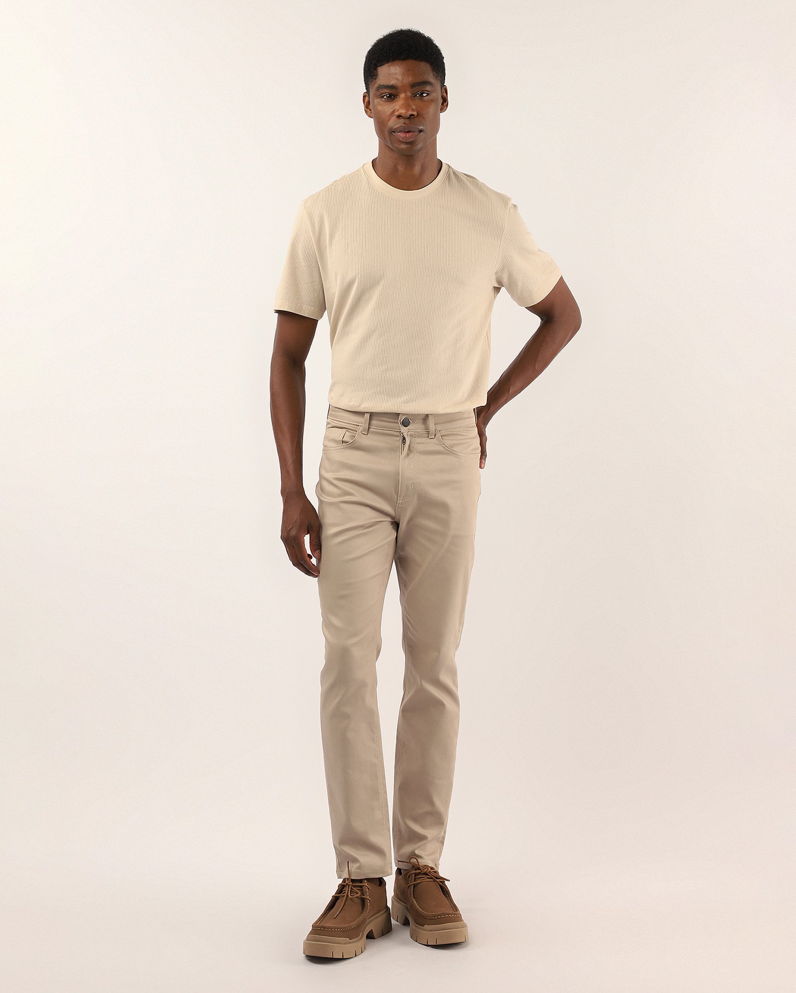 Calça sarja masculina slim - Bege Claro | Pool Jeans