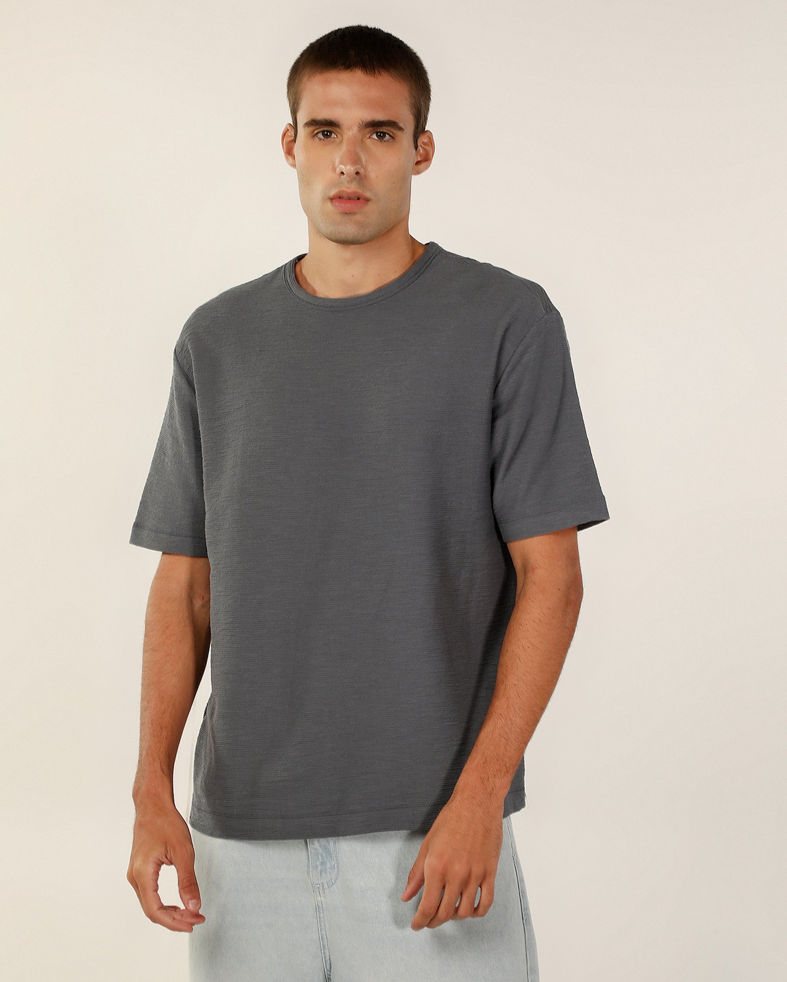 Camiseta masculina relaxed texturizada cinza | Pool