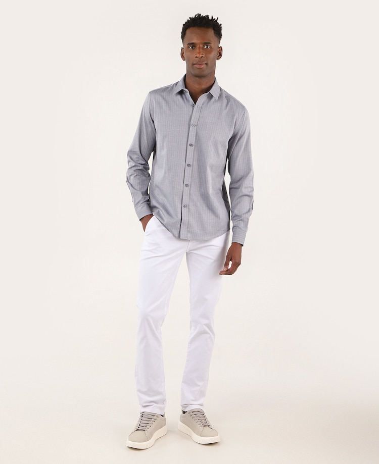 Calça sarja masculina slim chino branca Pool Jeans Riachuelo