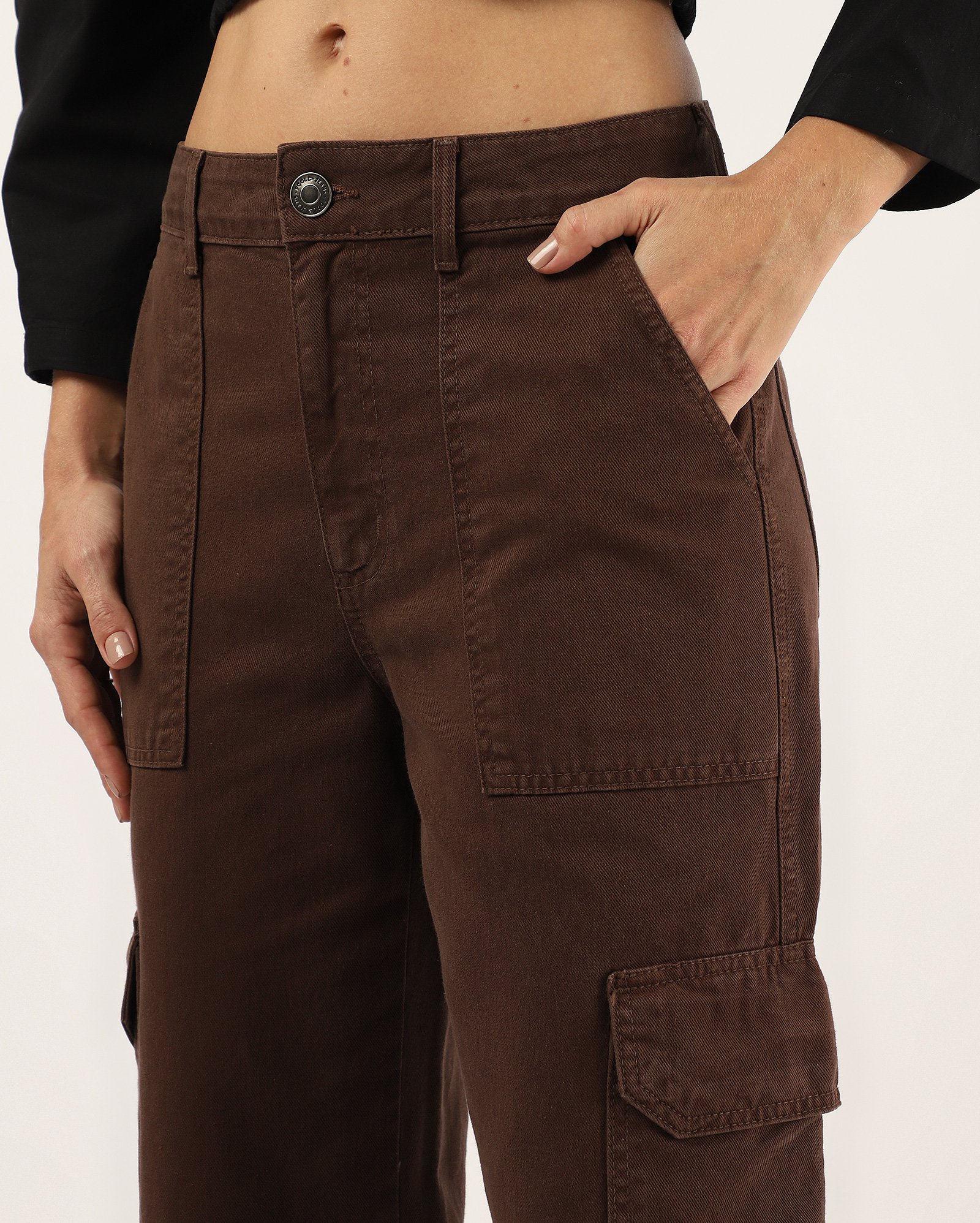 Calça jeans feminina wide leg cintura alta cargo - Marrom Escuro | Pool Jeans