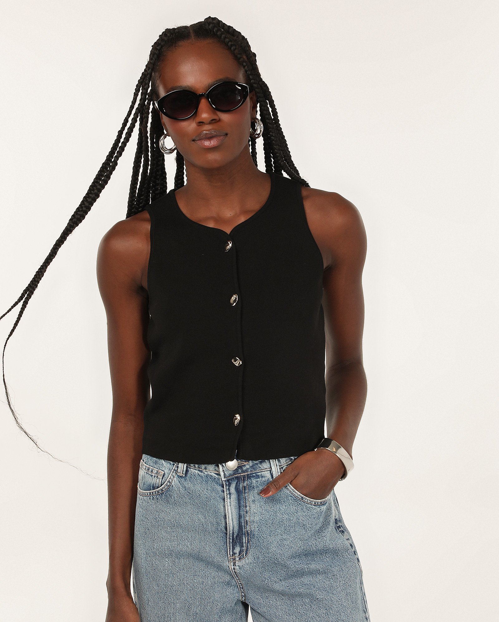 Colete feminino de tricot com botões preto | AK by Riachuelo