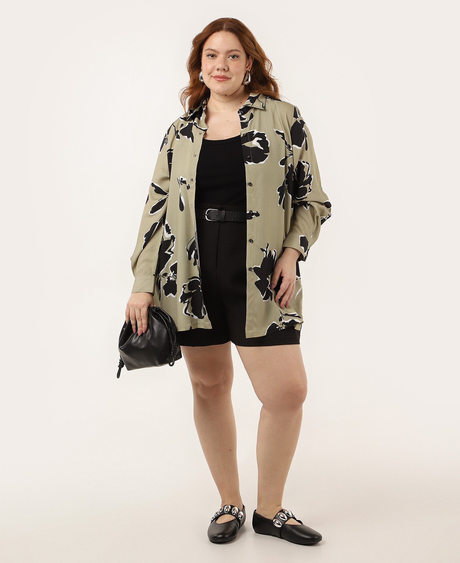 Camisa plus size feminina ampla em viscose verde | AK Plus
