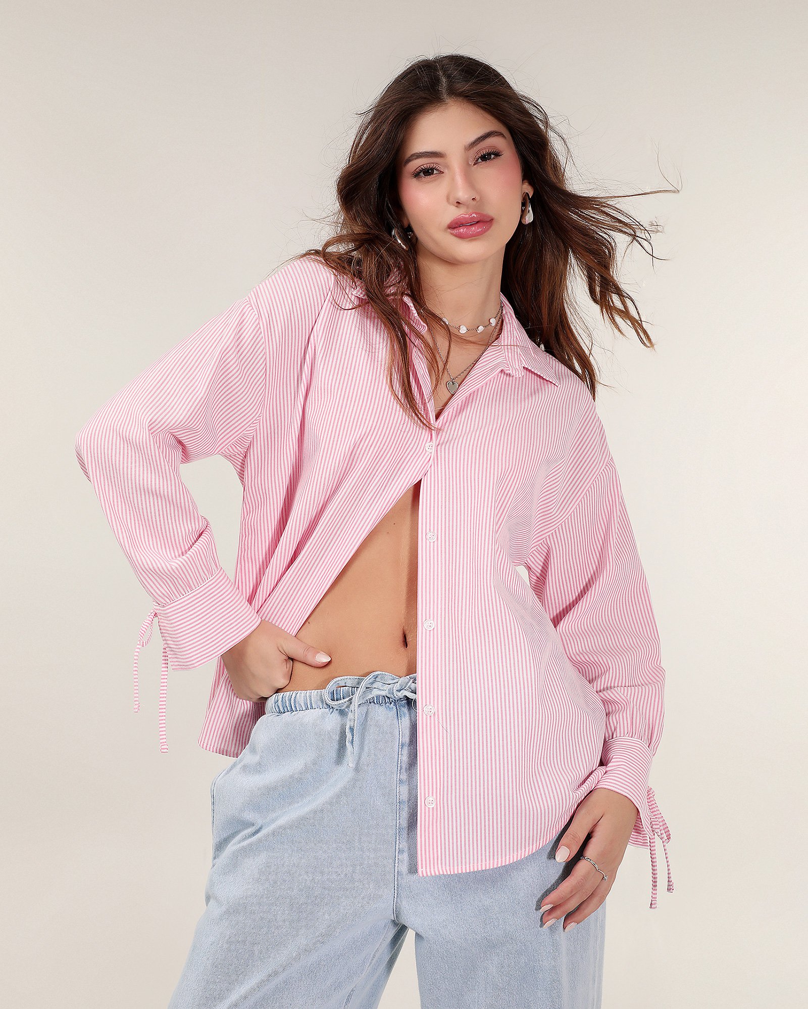 Riachuelo Camisa feminina alongada listrada rosa Pool