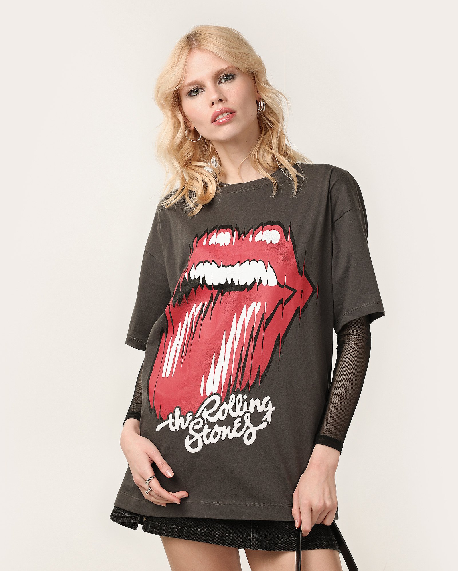 Camiseta feminina oversized estampada cinza | The Rolling Stones