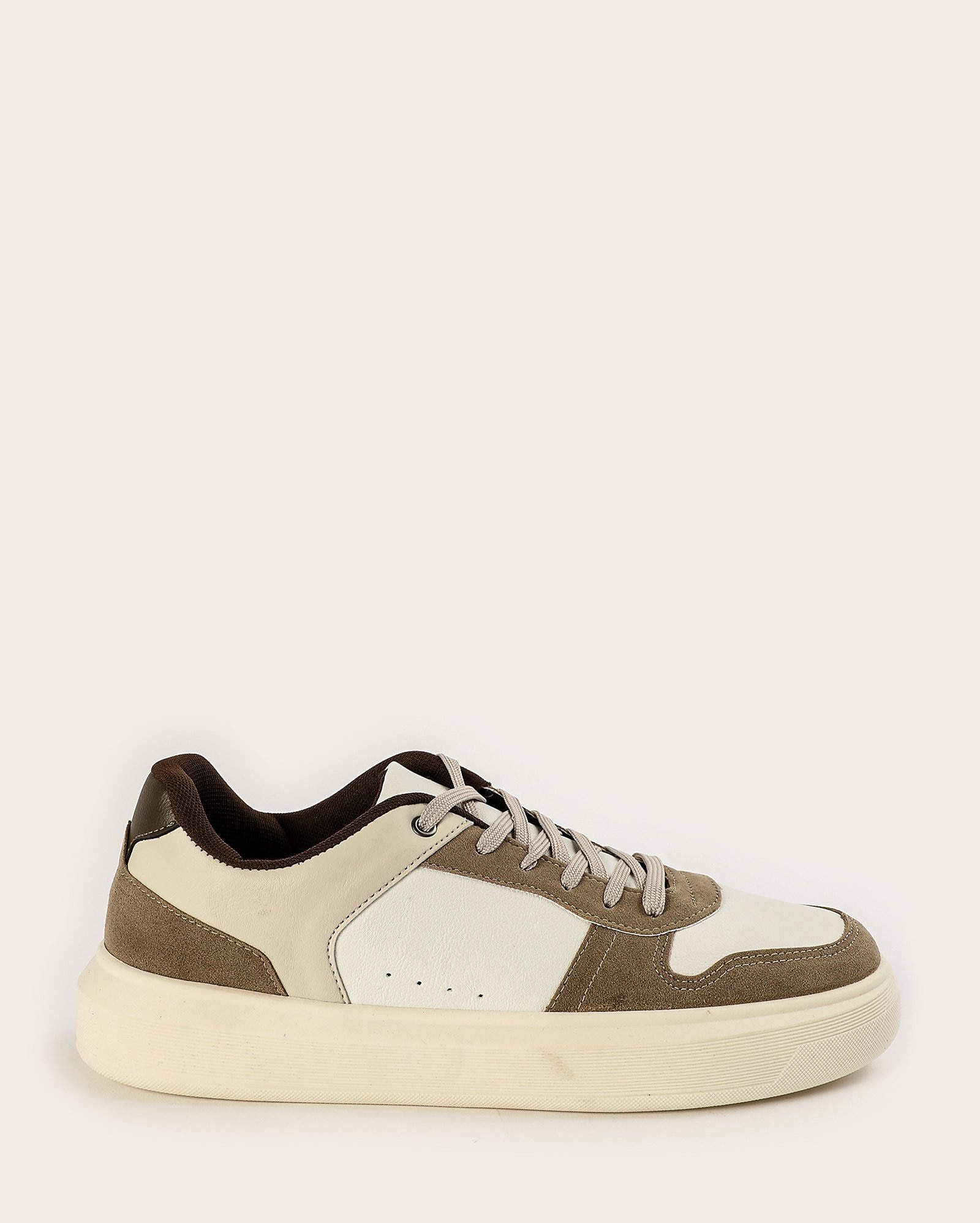Sapatênis masculino casual com pesponto off-white | Riachuelo
