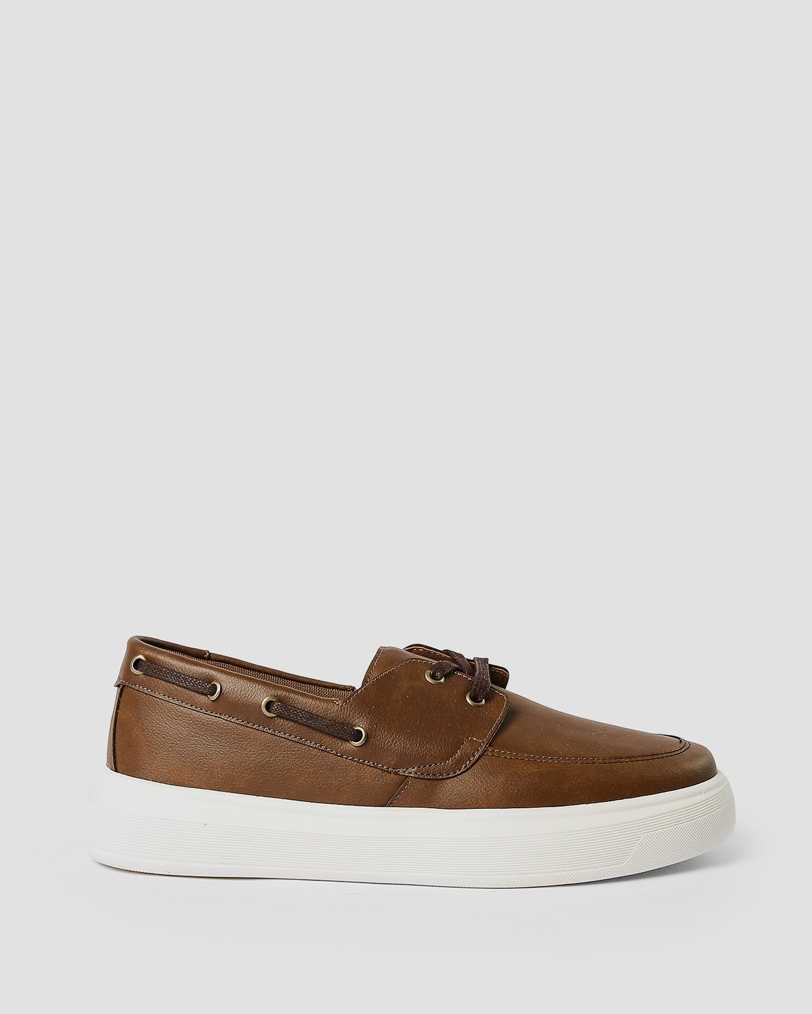 Sapato masculino dockside com pespontos e amarração marrom | Riachuelo