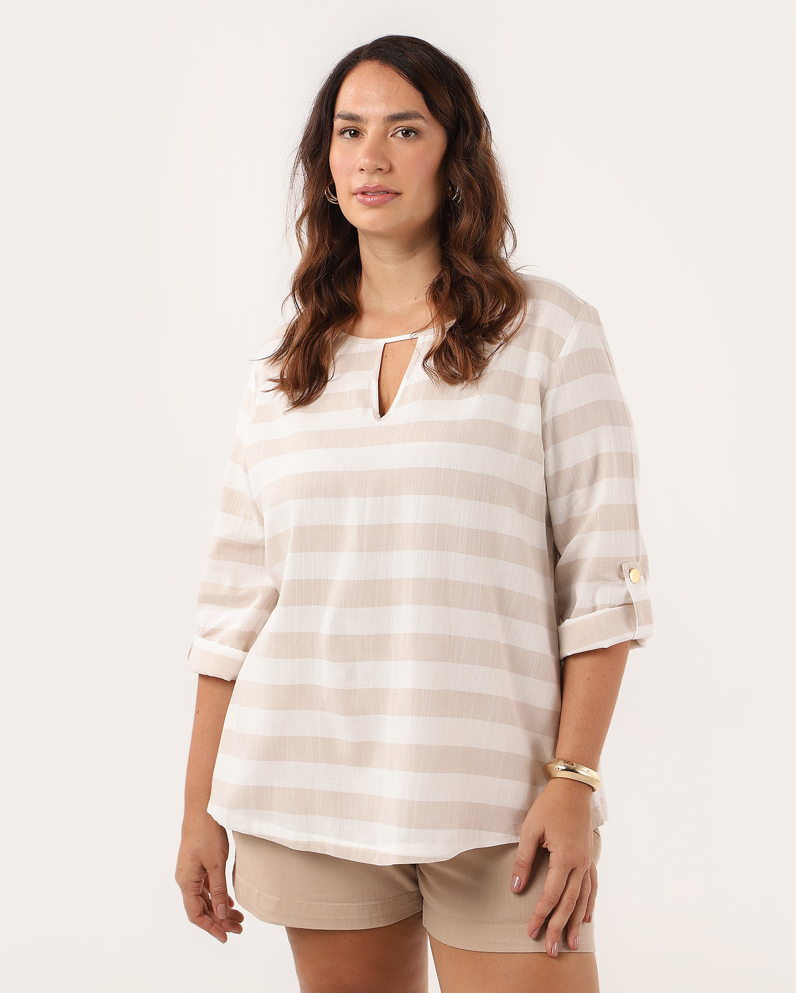 Blusa plus size feminina listrada decote gota - Bege Claro | AK Plus by Riachuelo