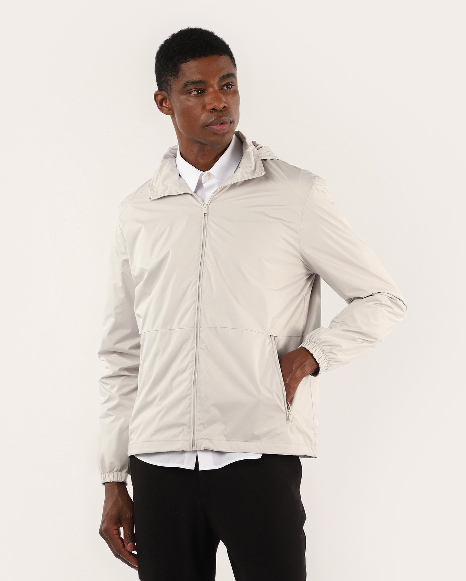 Jaqueta masculina regular com capuz e bolsos cinza