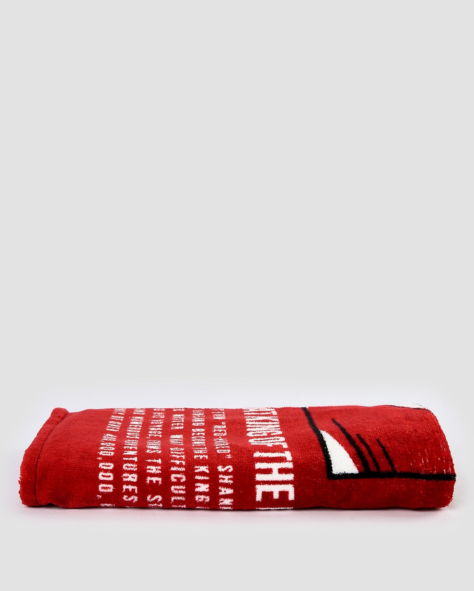 Toalha de banho velour estampada Luffy vermelha | Casa Riachuelo