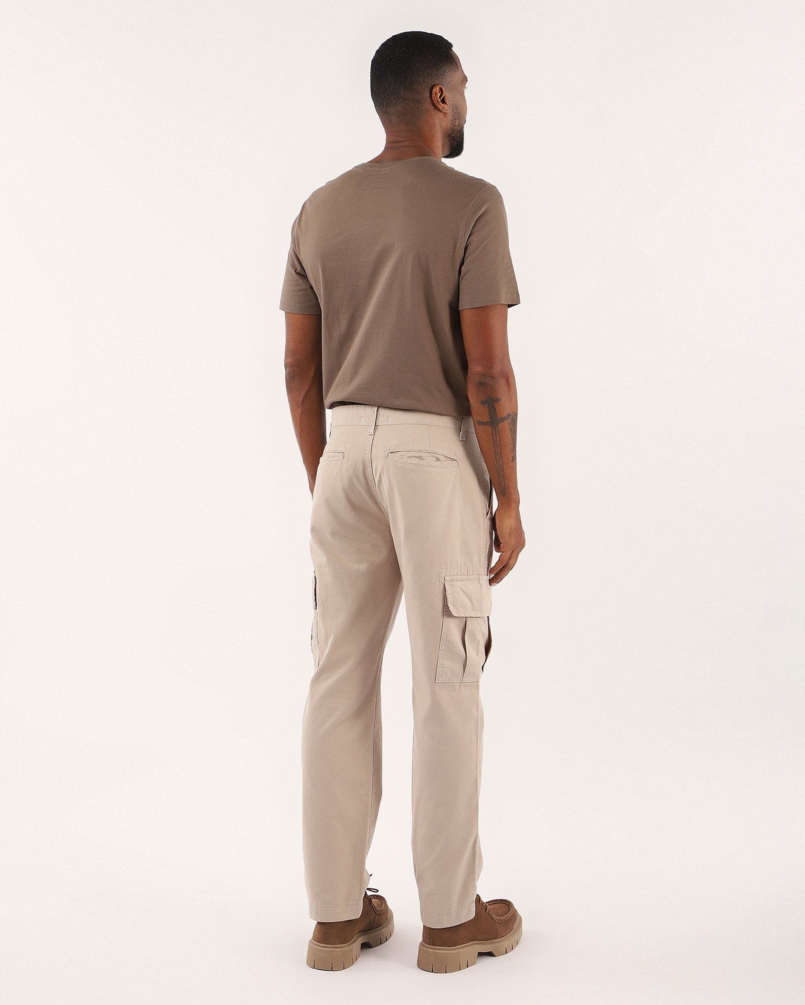 Calça sarja masculina cargo reta - Bege Claro | Pool Jeans — foto 4