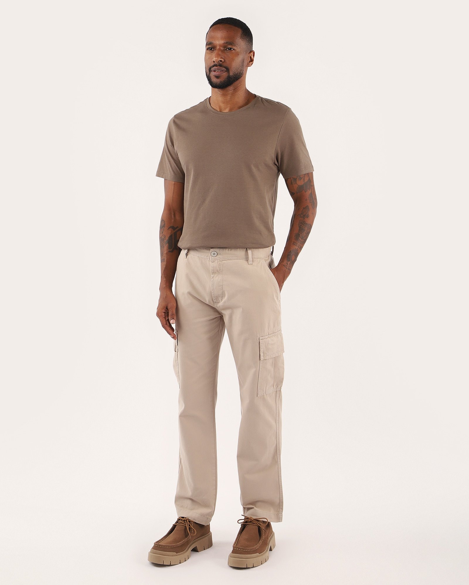 Calça sarja masculina cargo reta - Bege Claro | Pool Jeans — foto 2