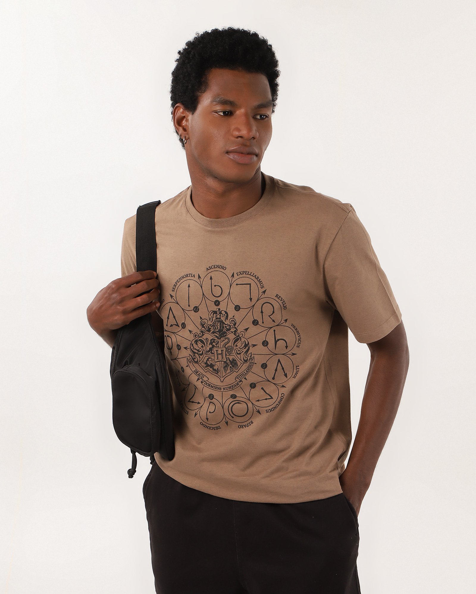 Camiseta masculina regular Harry Potter marrom | Warner Bros.