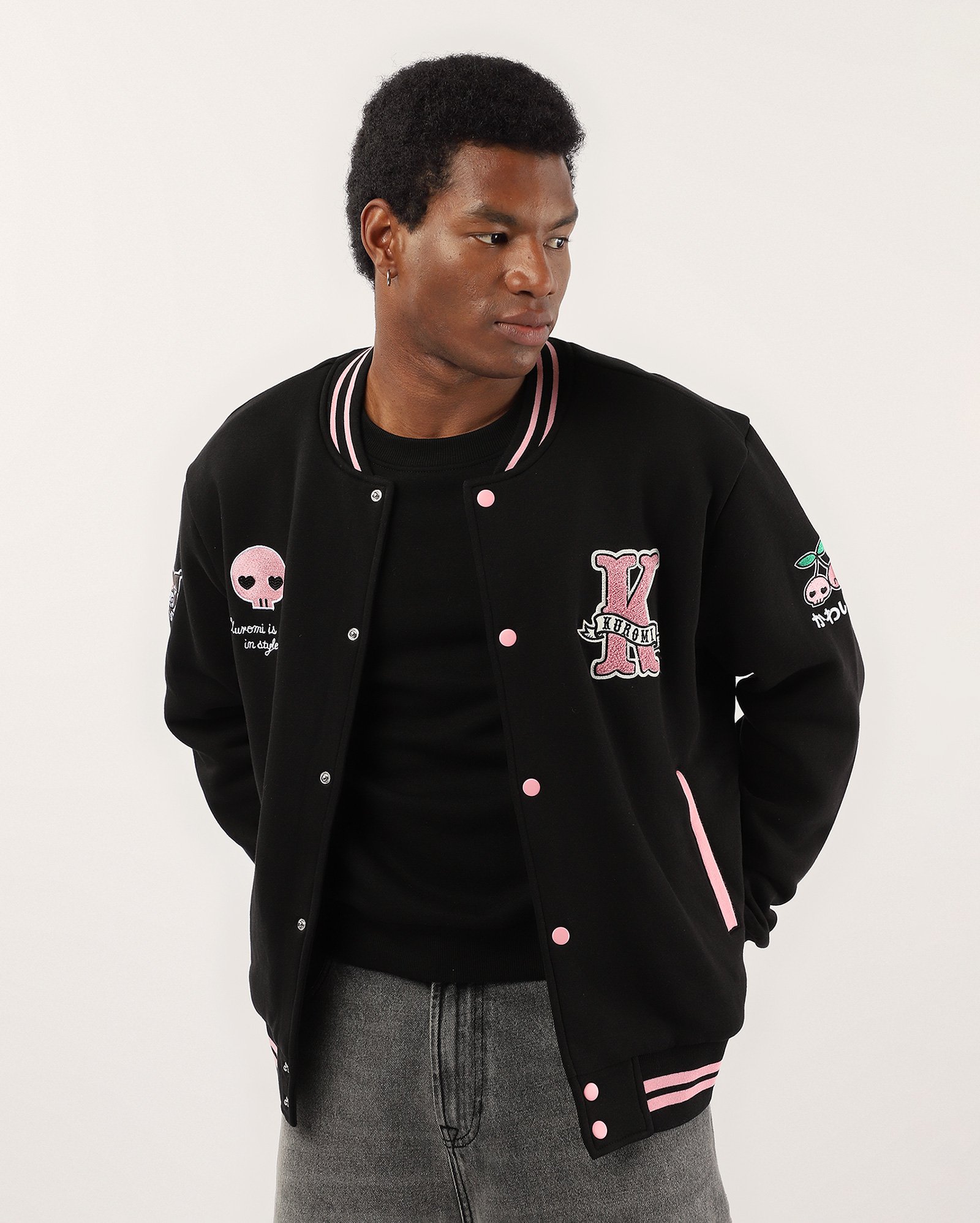 Jaqueta masculina bomber college Kuromi preta | FANLAB
