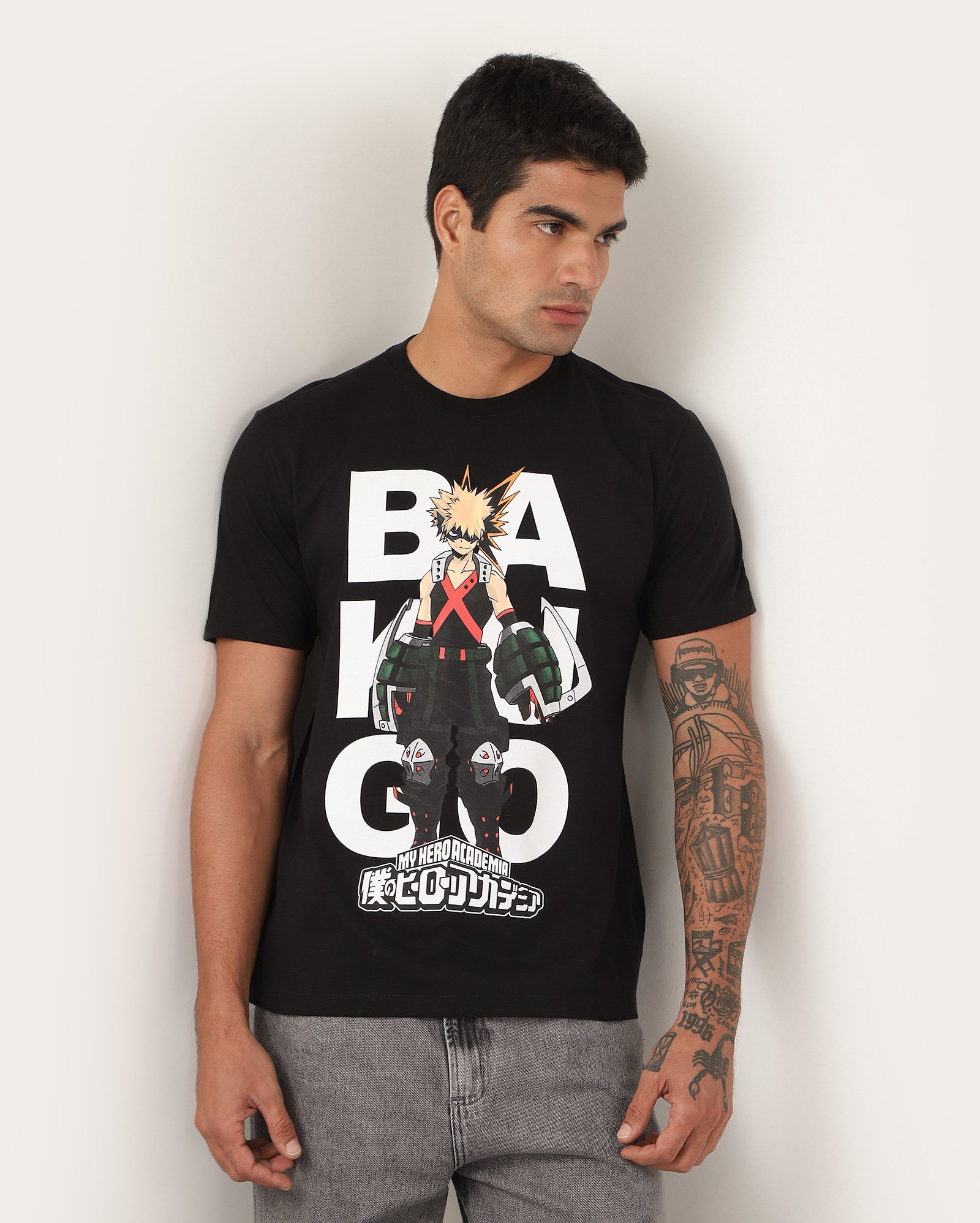 Riachuelo | Camiseta masculina manga curta regular Bakugo preta