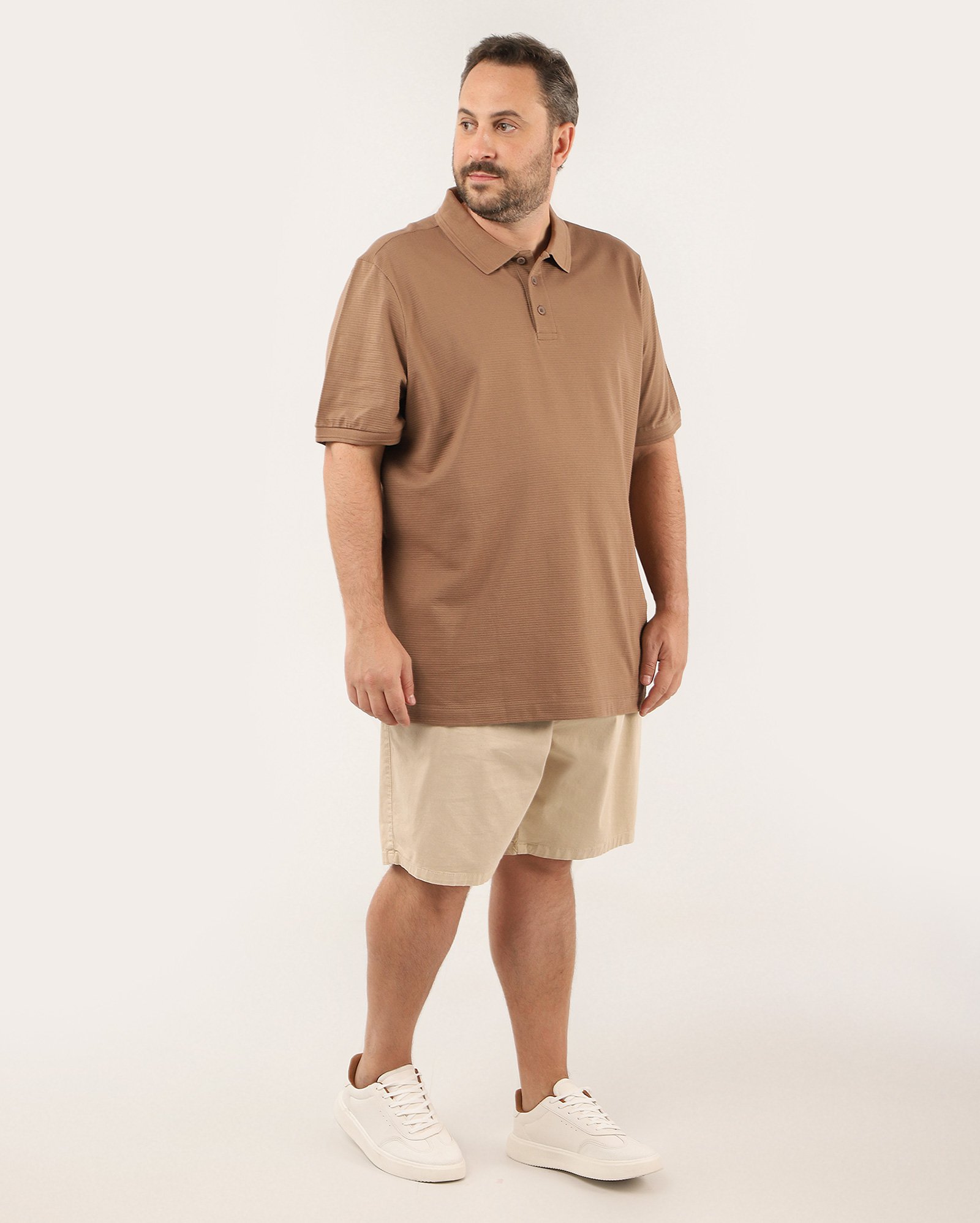 Camisa polo plus size masculina manga curta texturizada marrom | Original Plus by Riachuelo