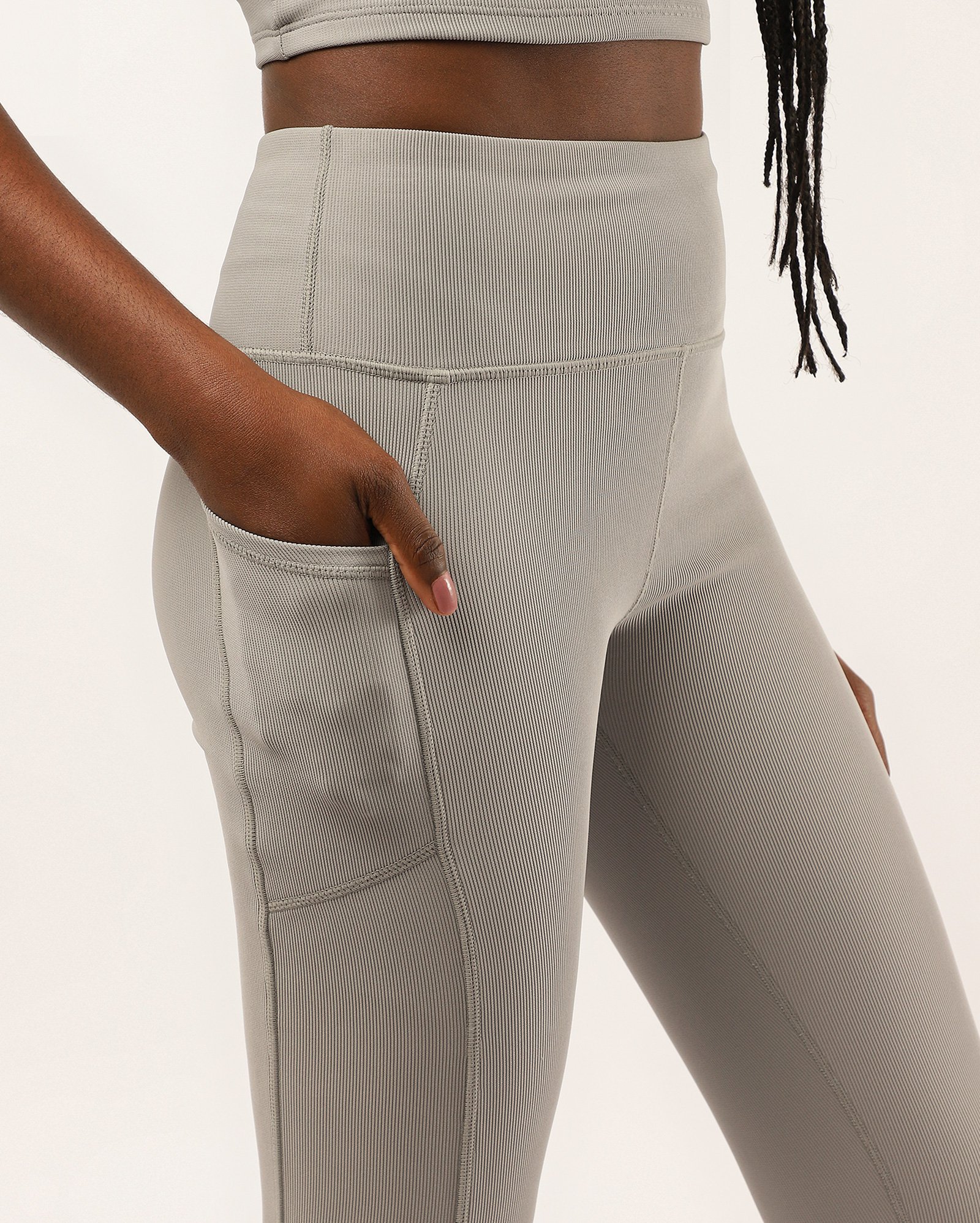 Calça legging esportiva power rib bolso funcional cinza | Body Work