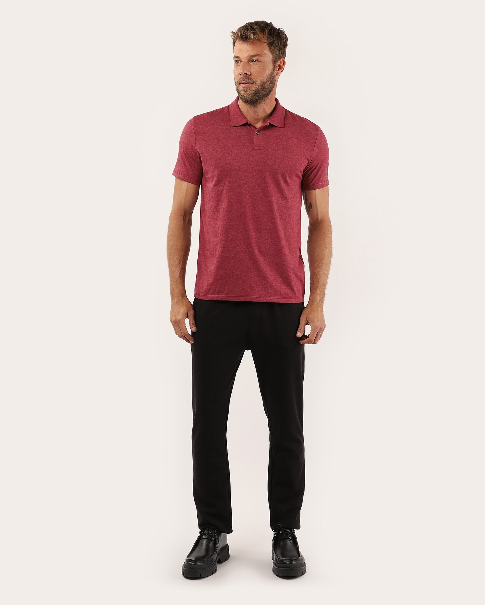 Calça masculina regular com cordão preta